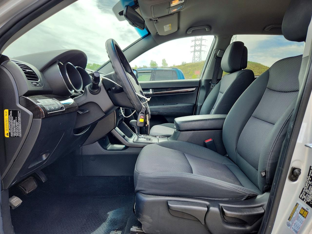 2013 Kia Sorento Lx Silver vin: 5XYKTDA23DG347555