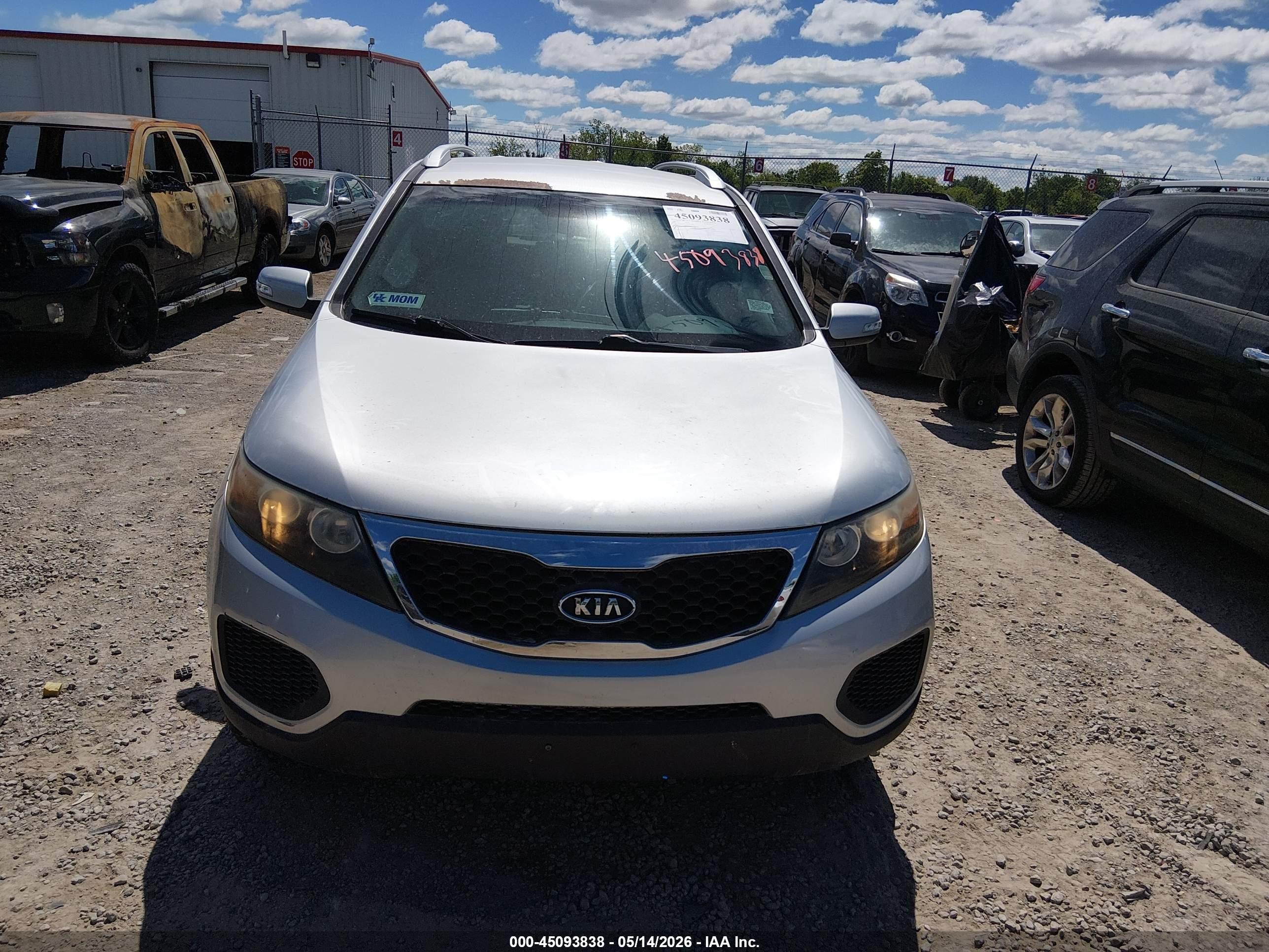 2013 Kia Sorento Lx V6 Серый vin: 5XYKTDA23DG375940
