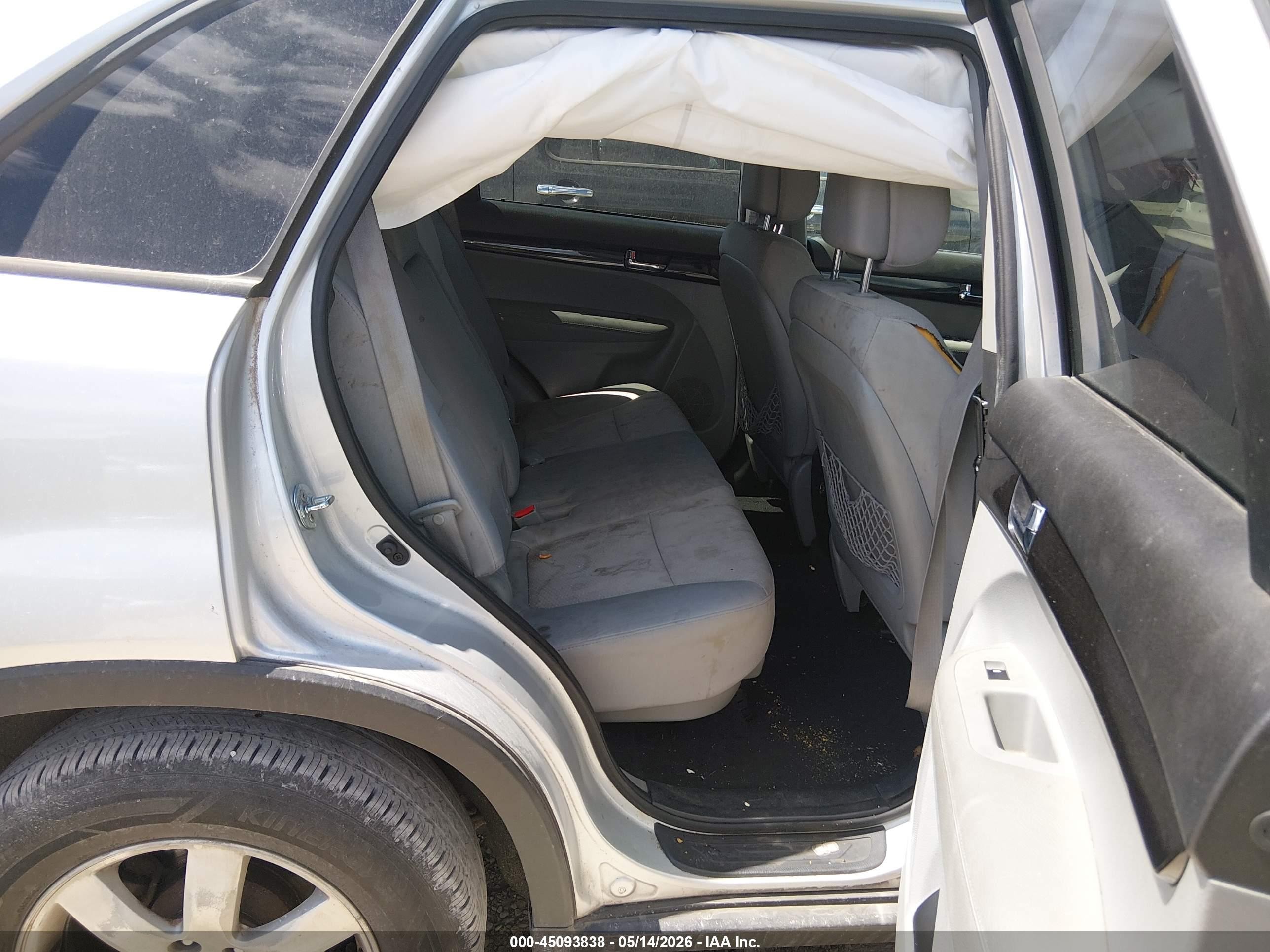 2013 Kia Sorento Lx V6 Серый vin: 5XYKTDA23DG375940