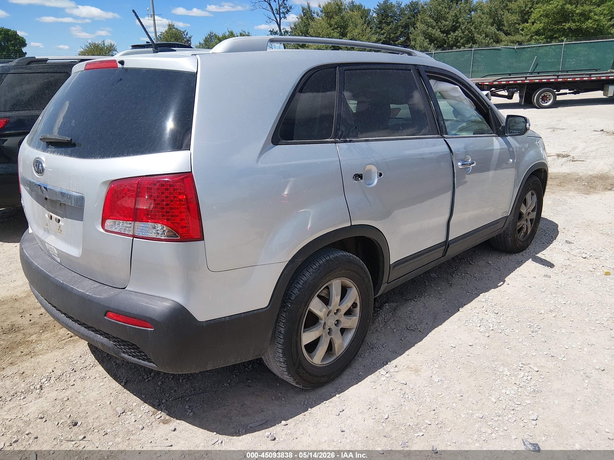 2013 Kia Sorento Lx V6 Серый vin: 5XYKTDA23DG375940