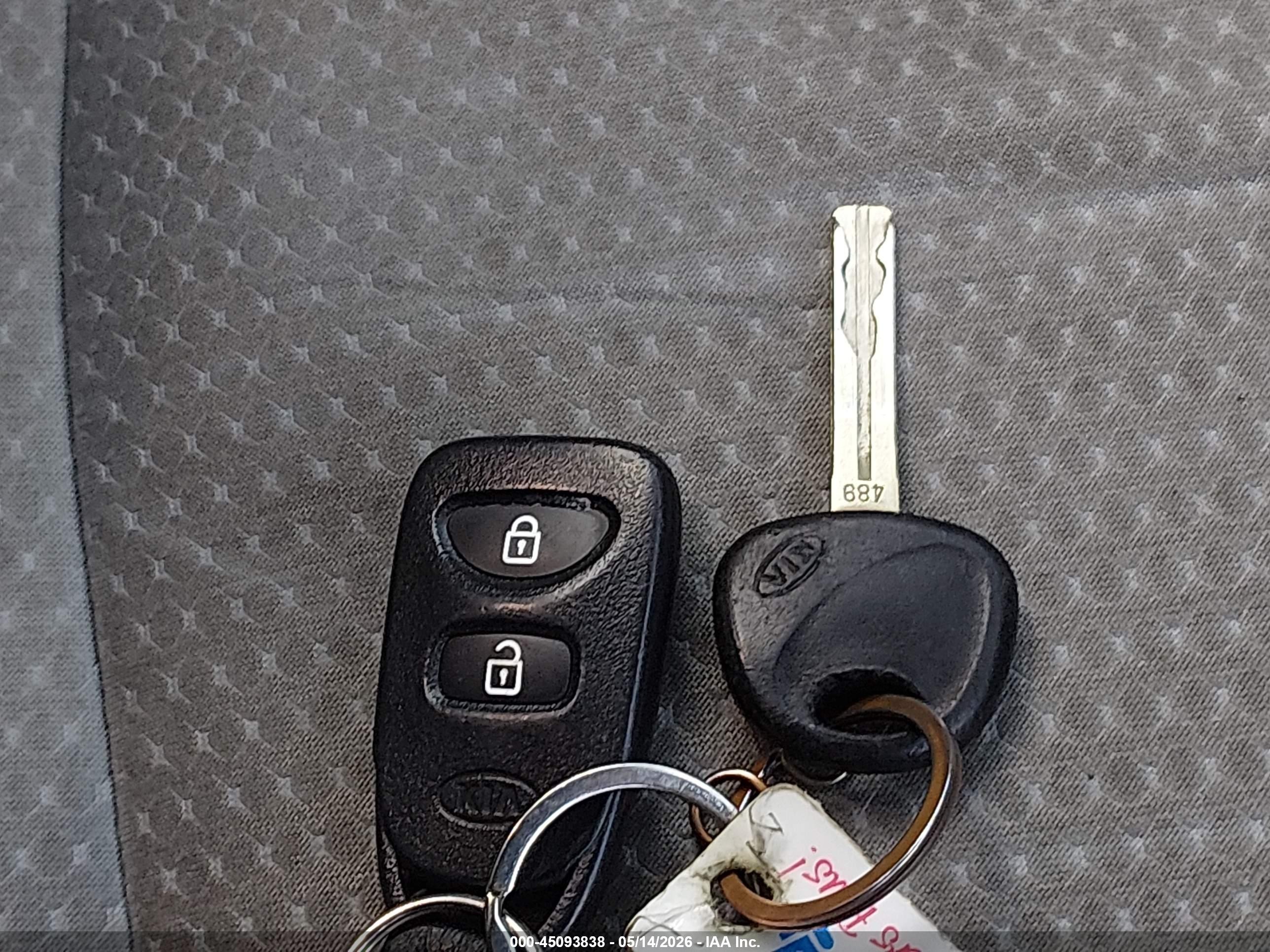 2013 Kia Sorento Lx V6 Серый vin: 5XYKTDA23DG375940