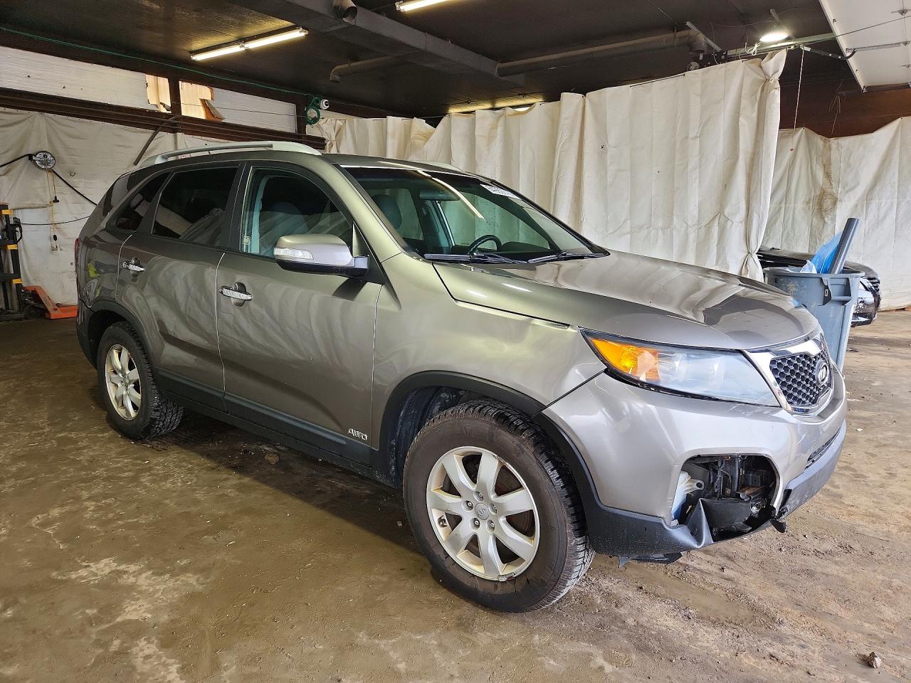2013 Kia Sorento Lx Gray vin: 5XYKTDA23DG386128