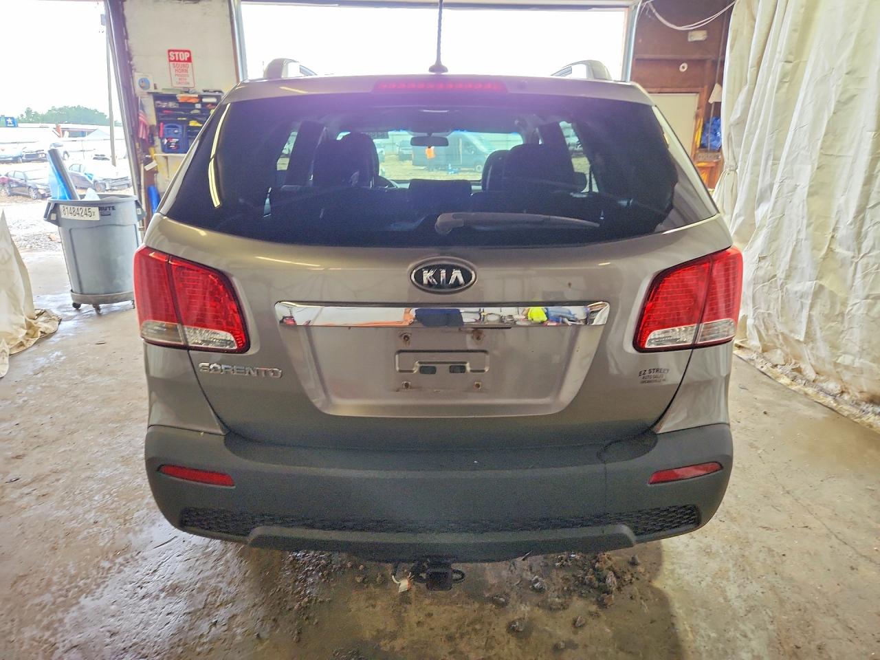 2013 Kia Sorento Lx Gray vin: 5XYKTDA23DG386128