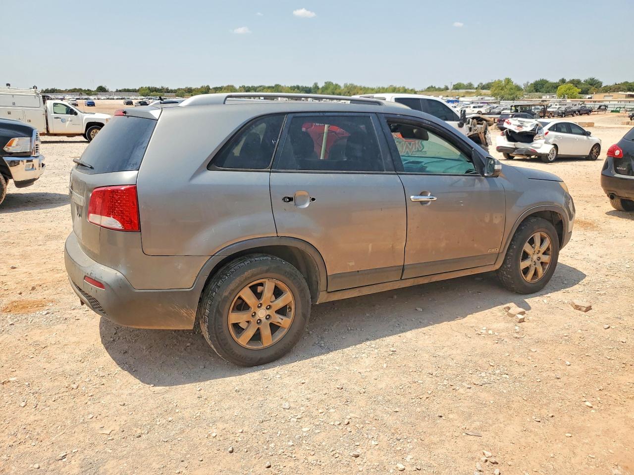 2011 Kia Sorento Lx Gray vin: 5XYKTDA24BG124874