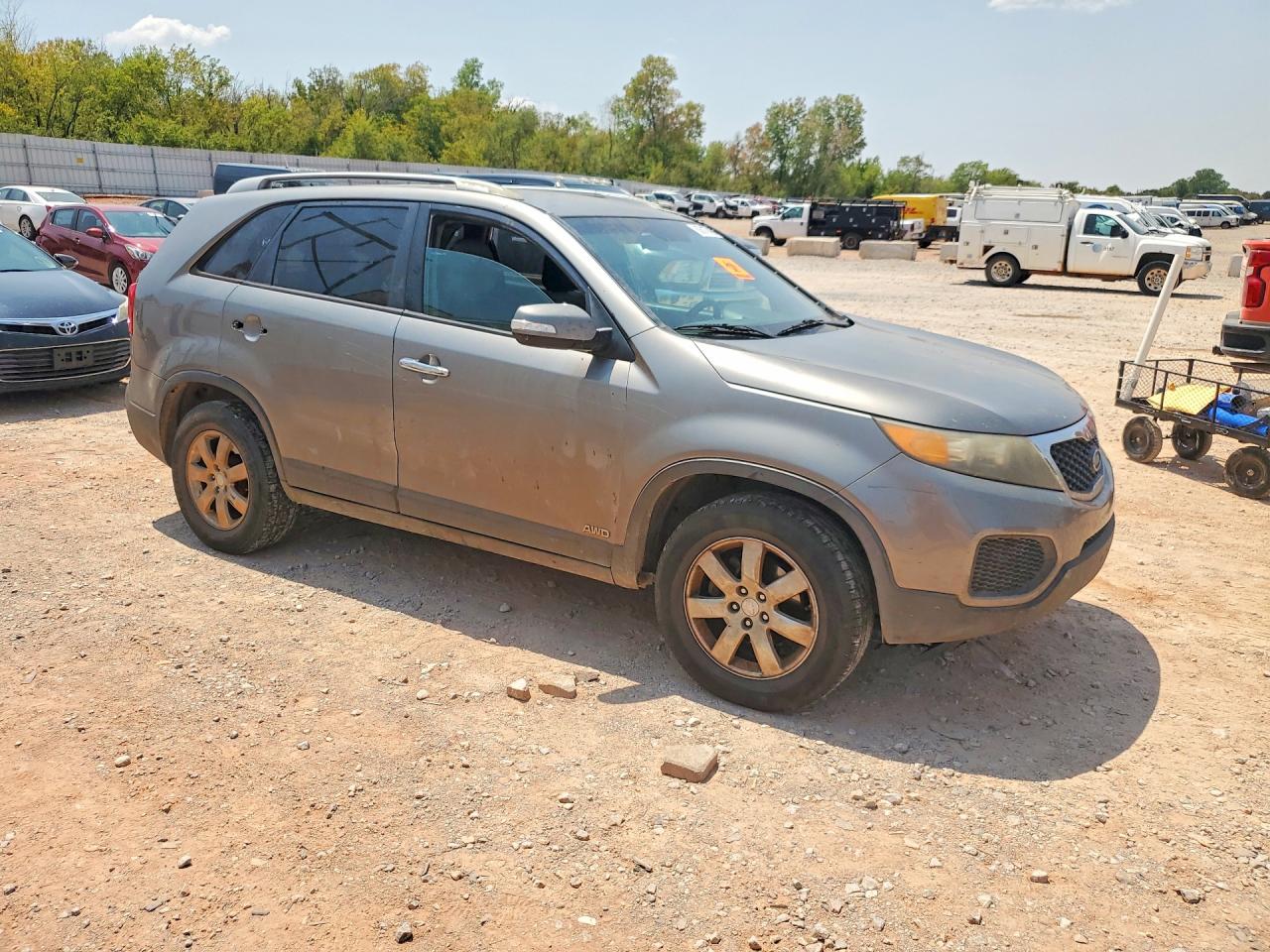 2011 Kia Sorento Lx Gray vin: 5XYKTDA24BG124874