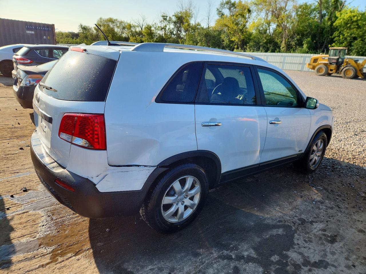 2013 Kia Sorento Lx White vin: 5XYKTDA24DG310160