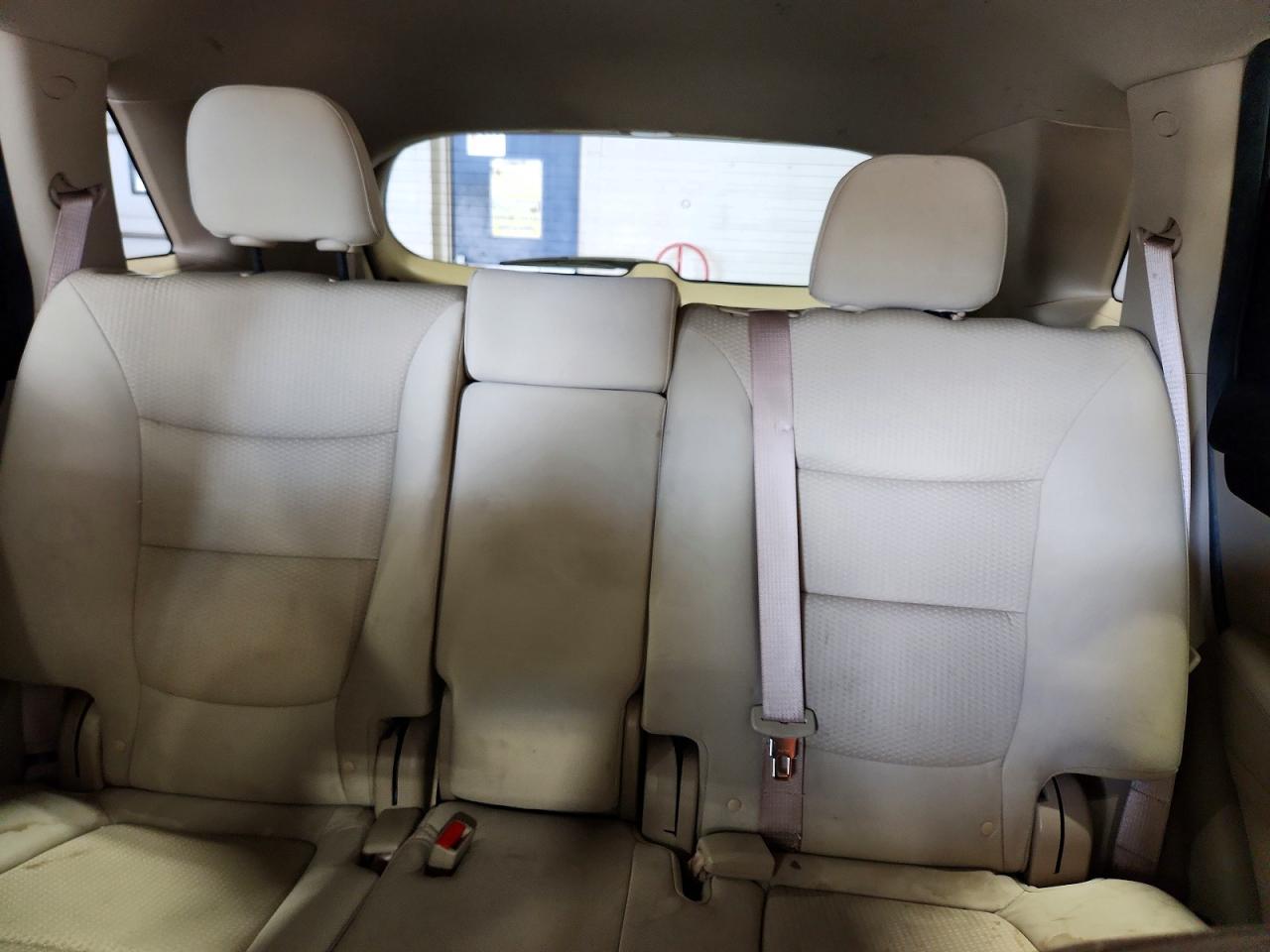 2013 Kia Sorento Lx White vin: 5XYKTDA24DG404054