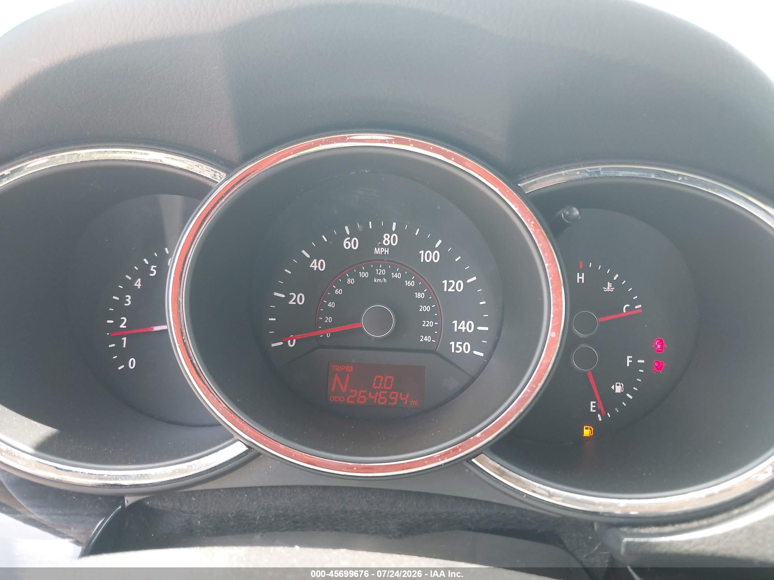 2011 Kia Sorento Lx V6 White vin: 5XYKTDA25BG048646