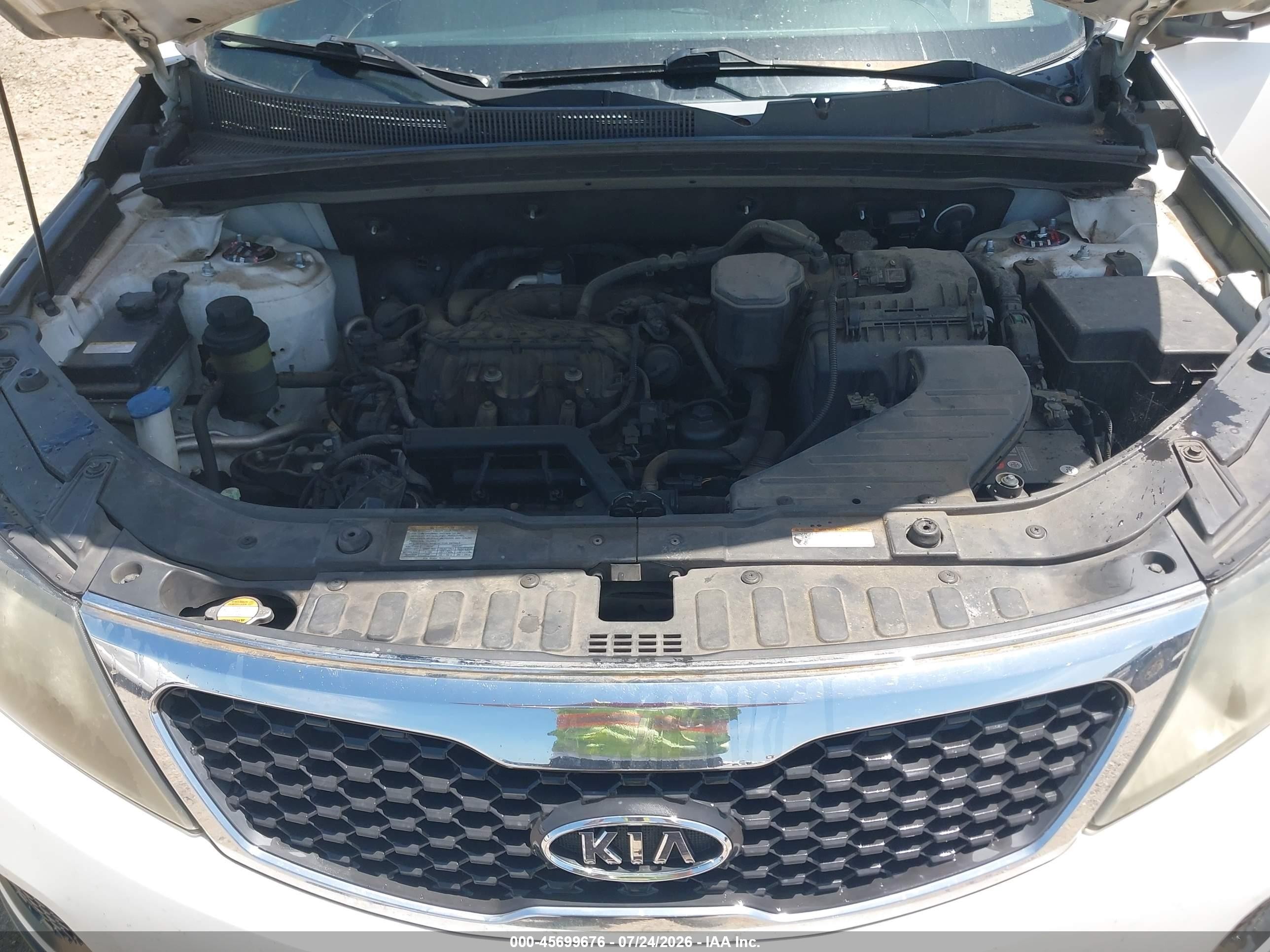 2011 Kia Sorento Lx V6 White vin: 5XYKTDA25BG048646