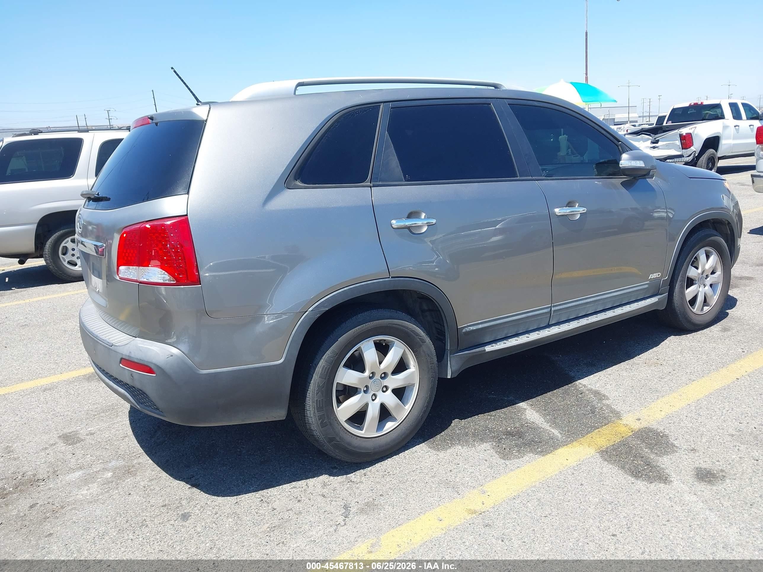 2013 Kia Sorento Lx V6 Gray vin: 5XYKTDA25DG332569