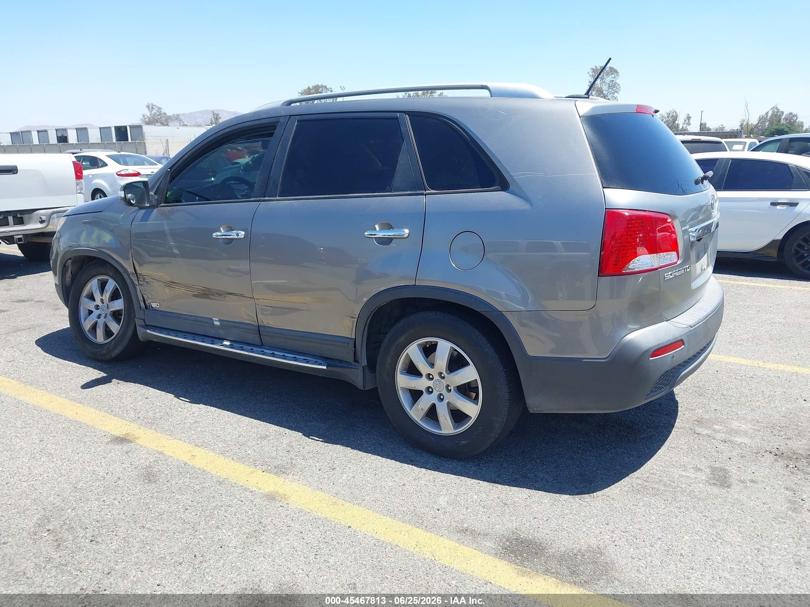 2013 Kia Sorento Lx V6 Gray vin: 5XYKTDA25DG332569
