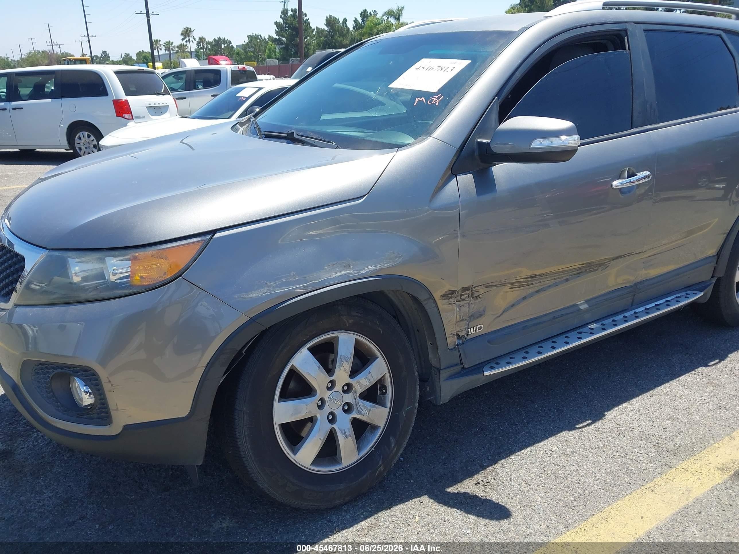 2013 Kia Sorento Lx V6 Gray vin: 5XYKTDA25DG332569