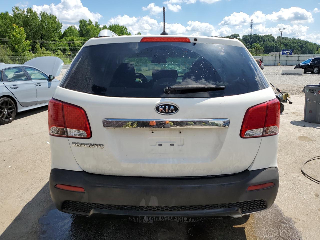 2013 Kia Sorento Lx White vin: 5XYKTDA25DG365183