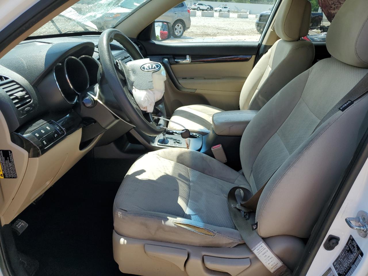 2013 Kia Sorento Lx White vin: 5XYKTDA25DG365183