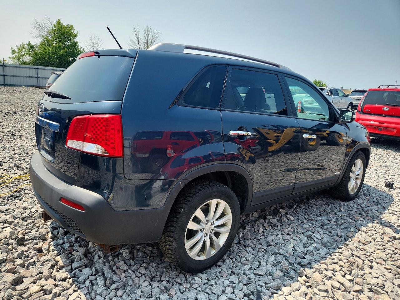 2011 Kia Sorento Lx Blue vin: 5XYKTDA26BG068310