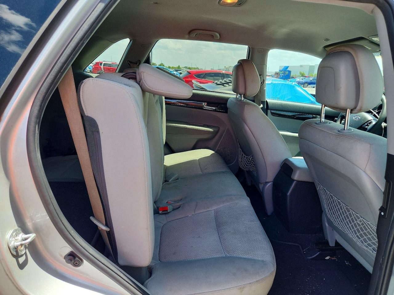 2012 Kia Sorento Lx Silver vin: 5XYKTDA26CG198587