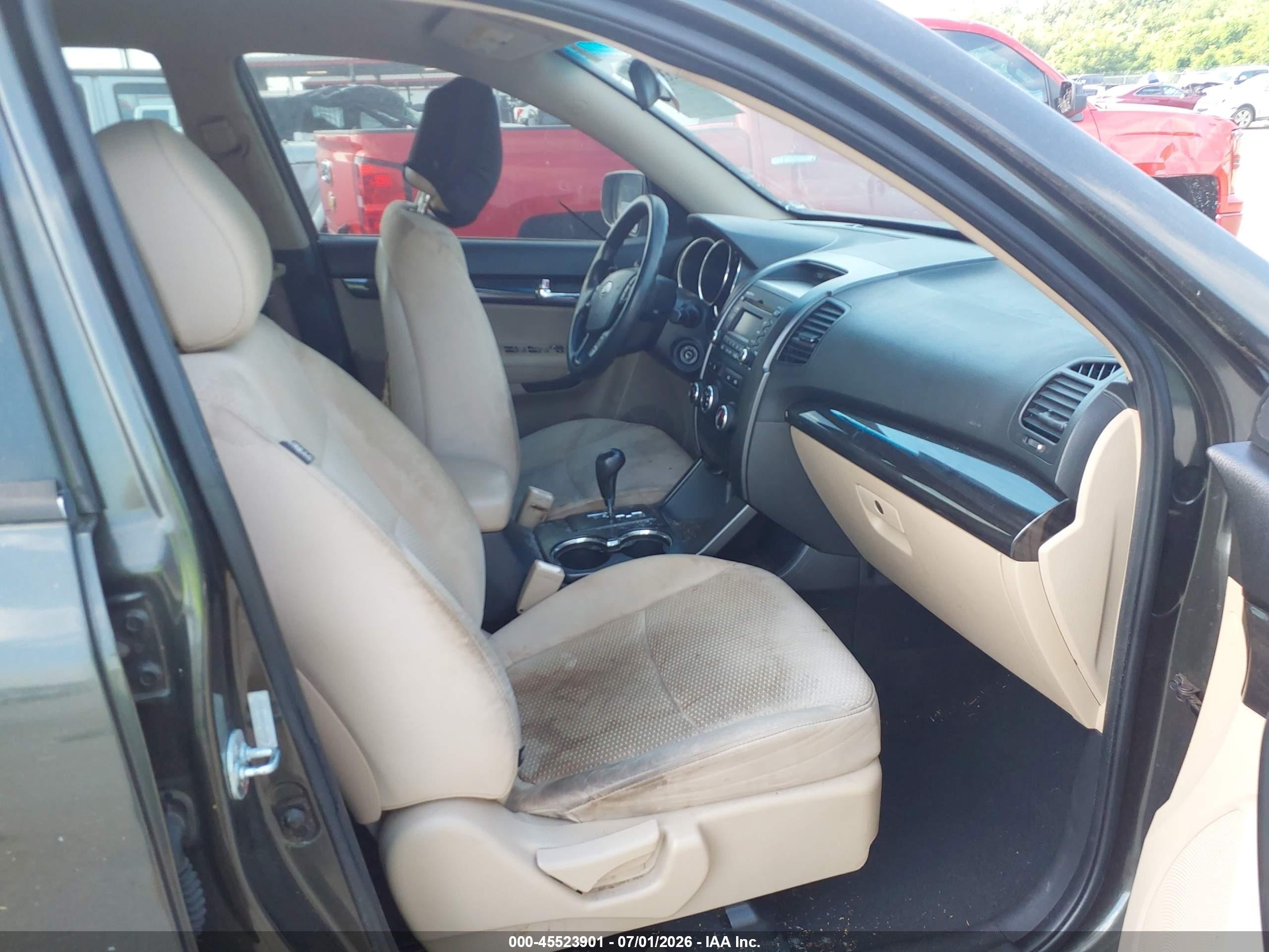 2012 Kia Sorento Lx V6 Gray vin: 5XYKTDA26CG224640