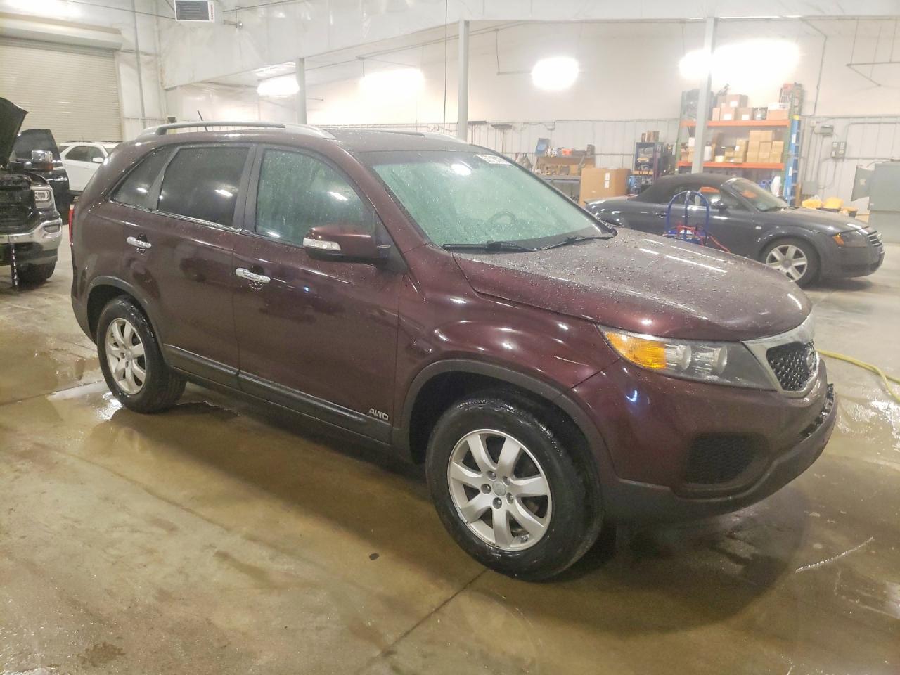 2012 Kia Sorento Lx Burgundy vin: 5XYKTDA26CG259355