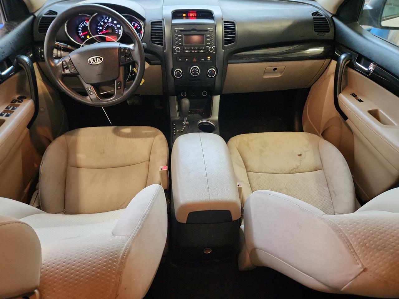 2013 Kia Sorento Lx White vin: 5XYKTDA26DG338963 Damage: Right Front Seat Cushion, Torn, 2 To 3 Inches