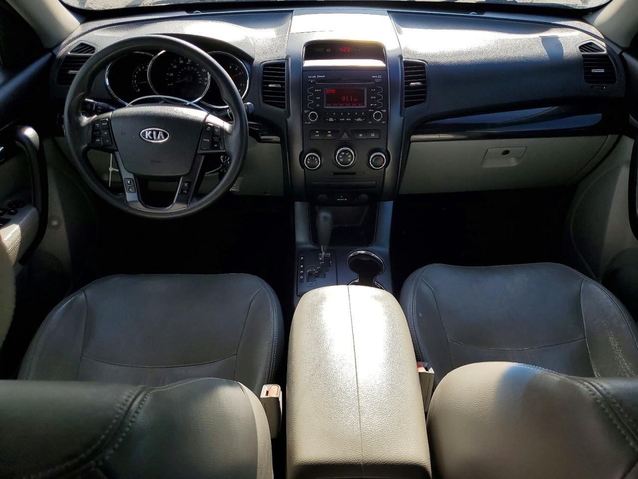 2011 Kia Sorento Lx Black vin: 5XYKTDA27BG049829