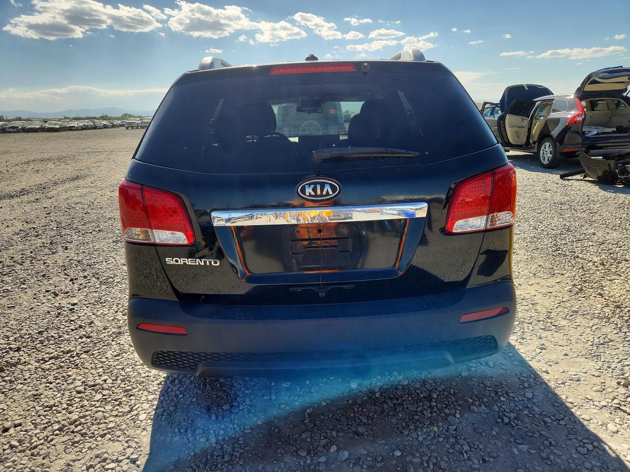 2011 Kia Sorento Lx Black vin: 5XYKTDA27BG050818