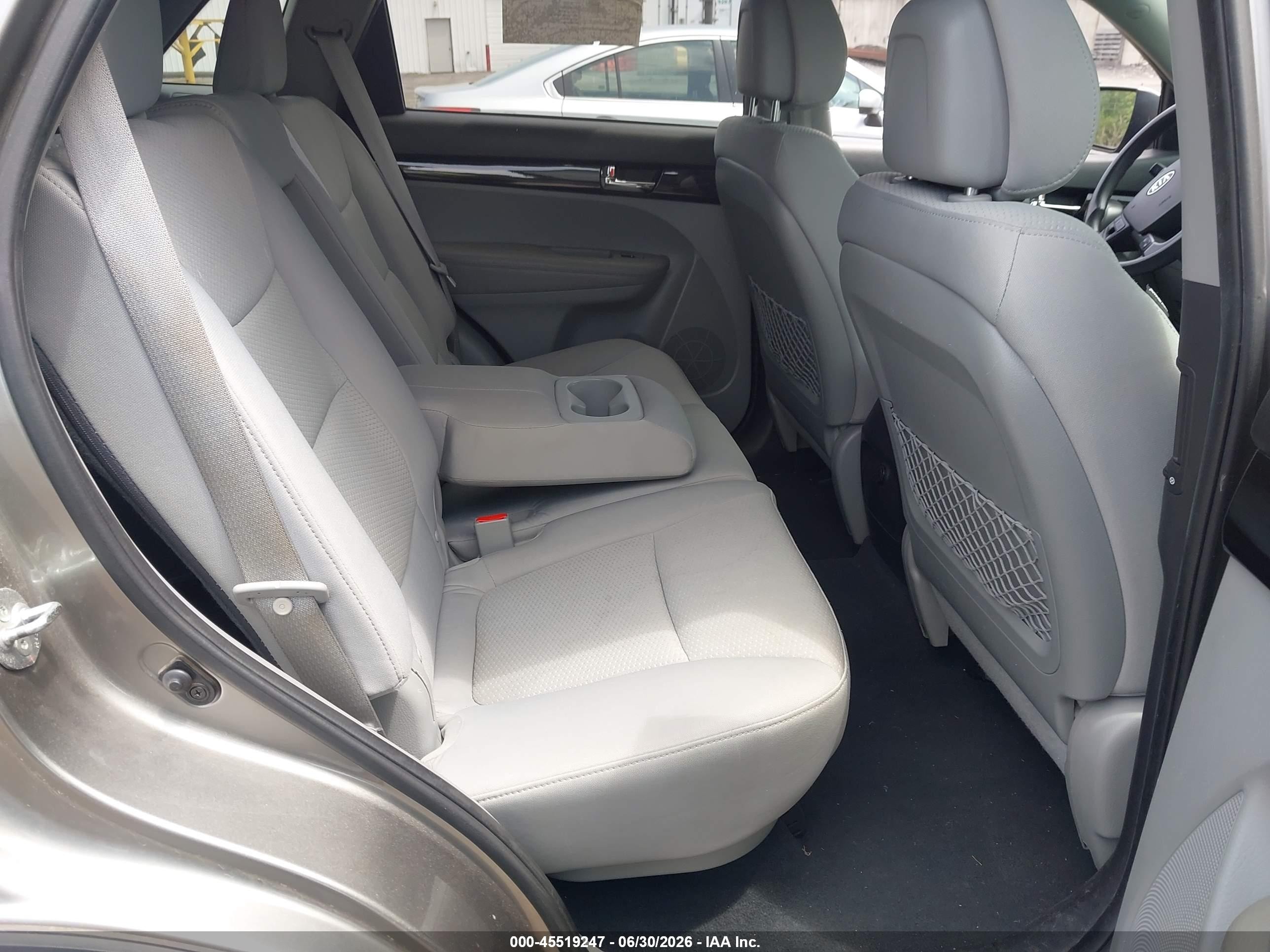 2011 Kia Sorento Lx V6 Green vin: 5XYKTDA27BG107146