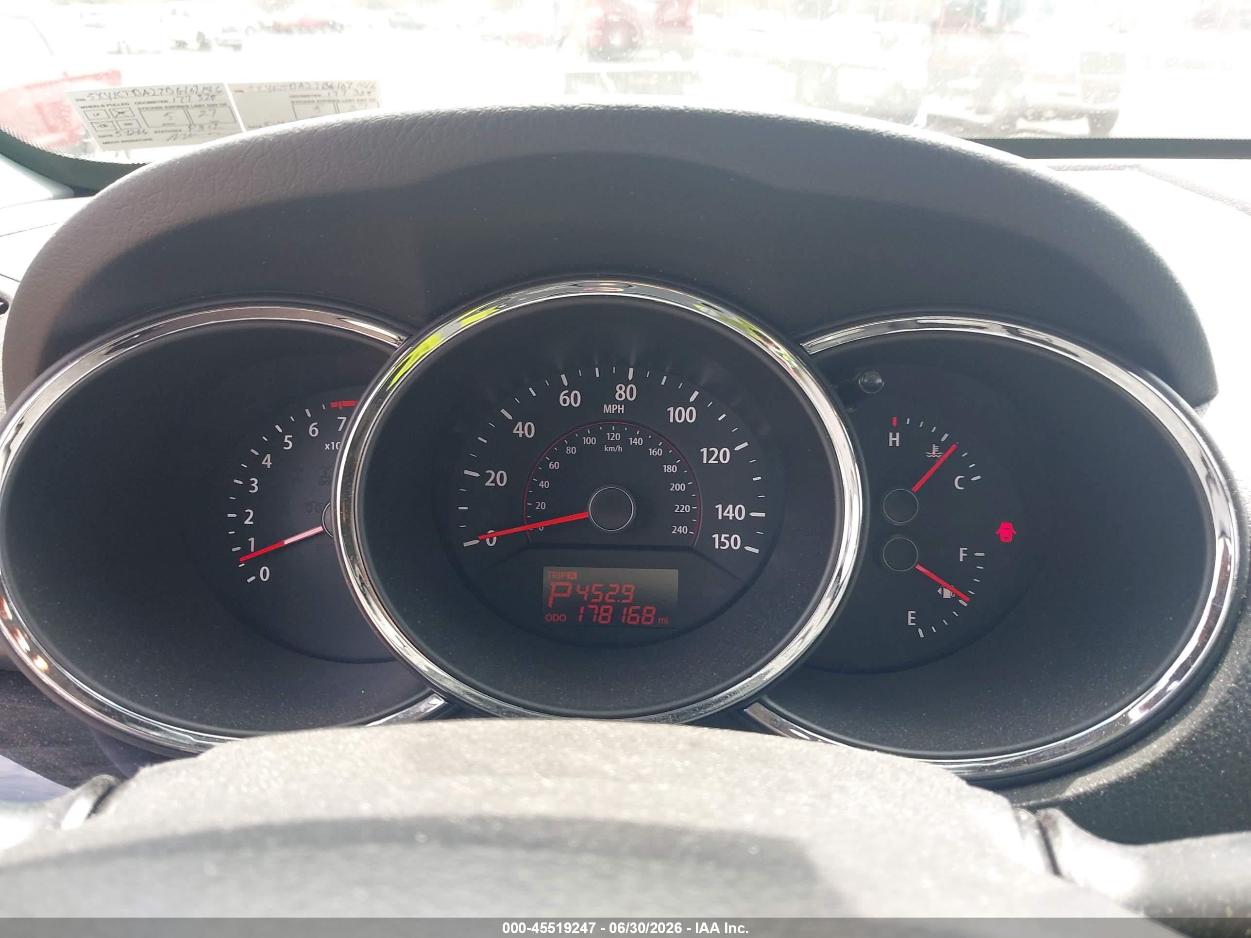 2011 Kia Sorento Lx V6 Green vin: 5XYKTDA27BG107146