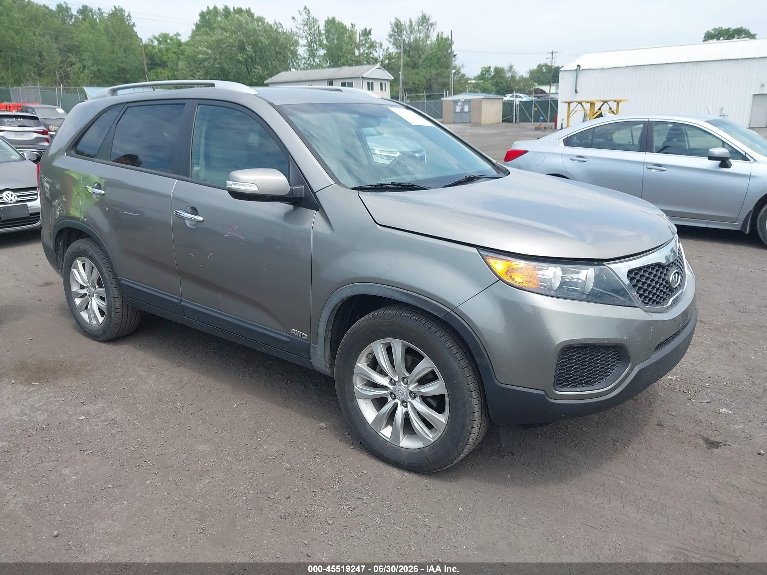 2011 Kia Sorento Lx V6 Green vin: 5XYKTDA27BG107146