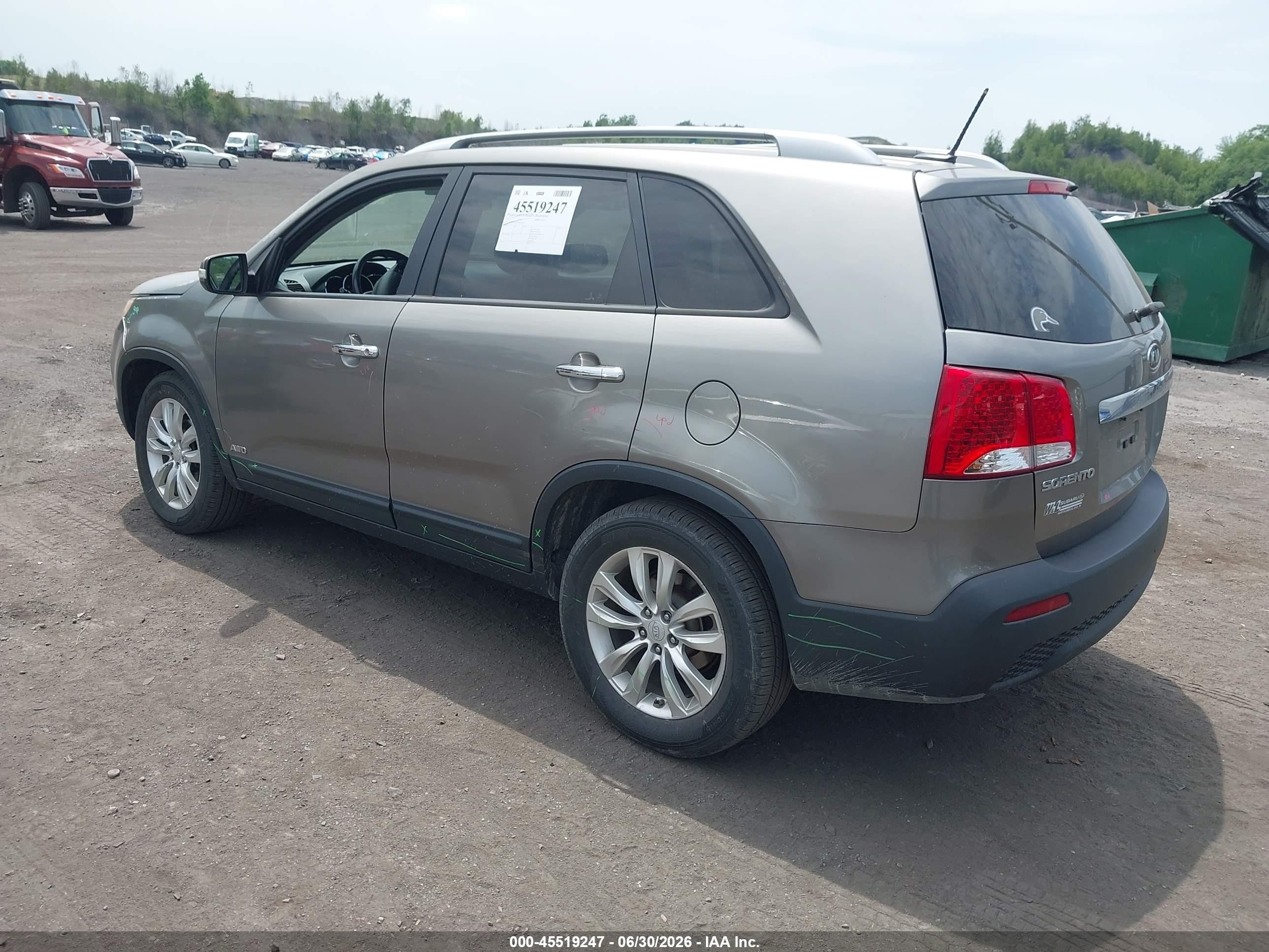 2011 Kia Sorento Lx V6 Green vin: 5XYKTDA27BG107146
