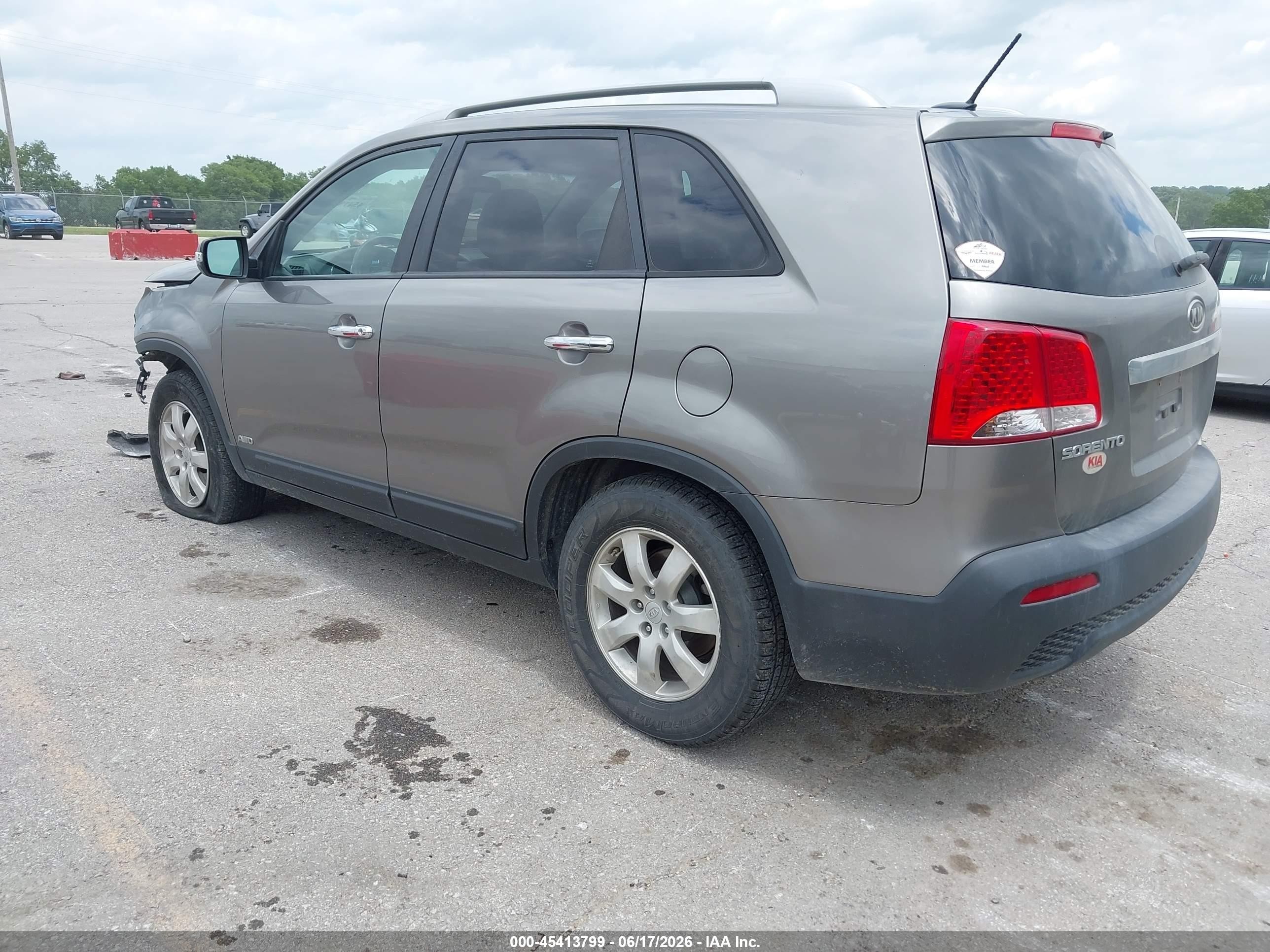 2011 Kia Sorento Lx V6 Brown vin: 5XYKTDA27BG146352