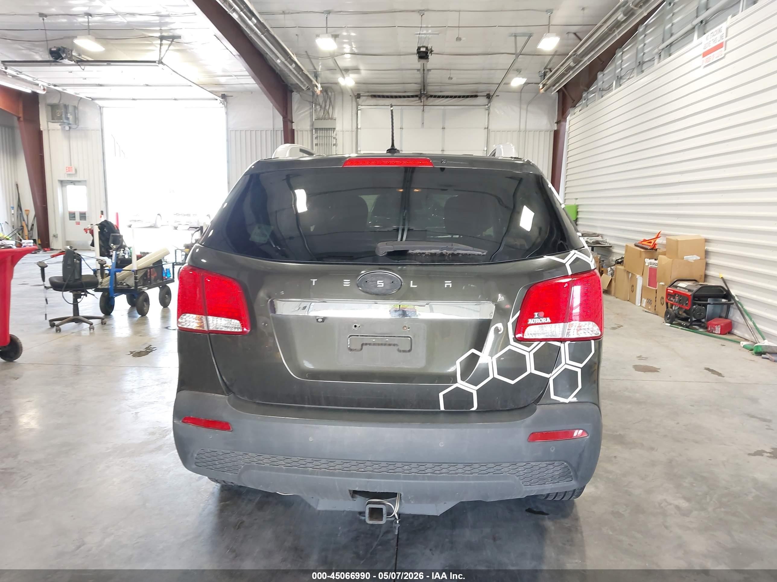 2011 Kia Sorento Lx V6 Green vin: 5XYKTDA27BG157125