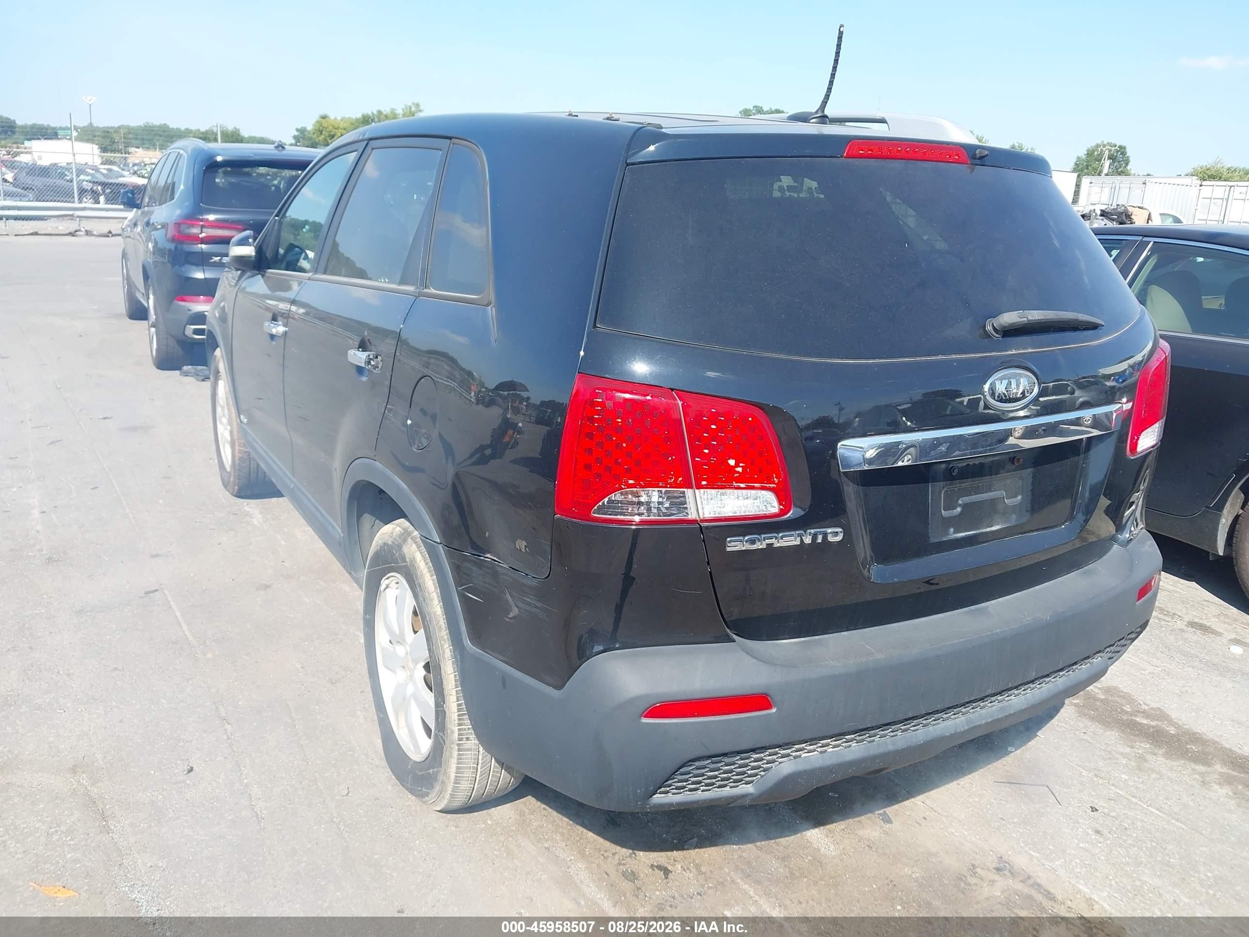 2011 Kia Sorento Lx V6 Черный vin: 5XYKTDA27BG164088