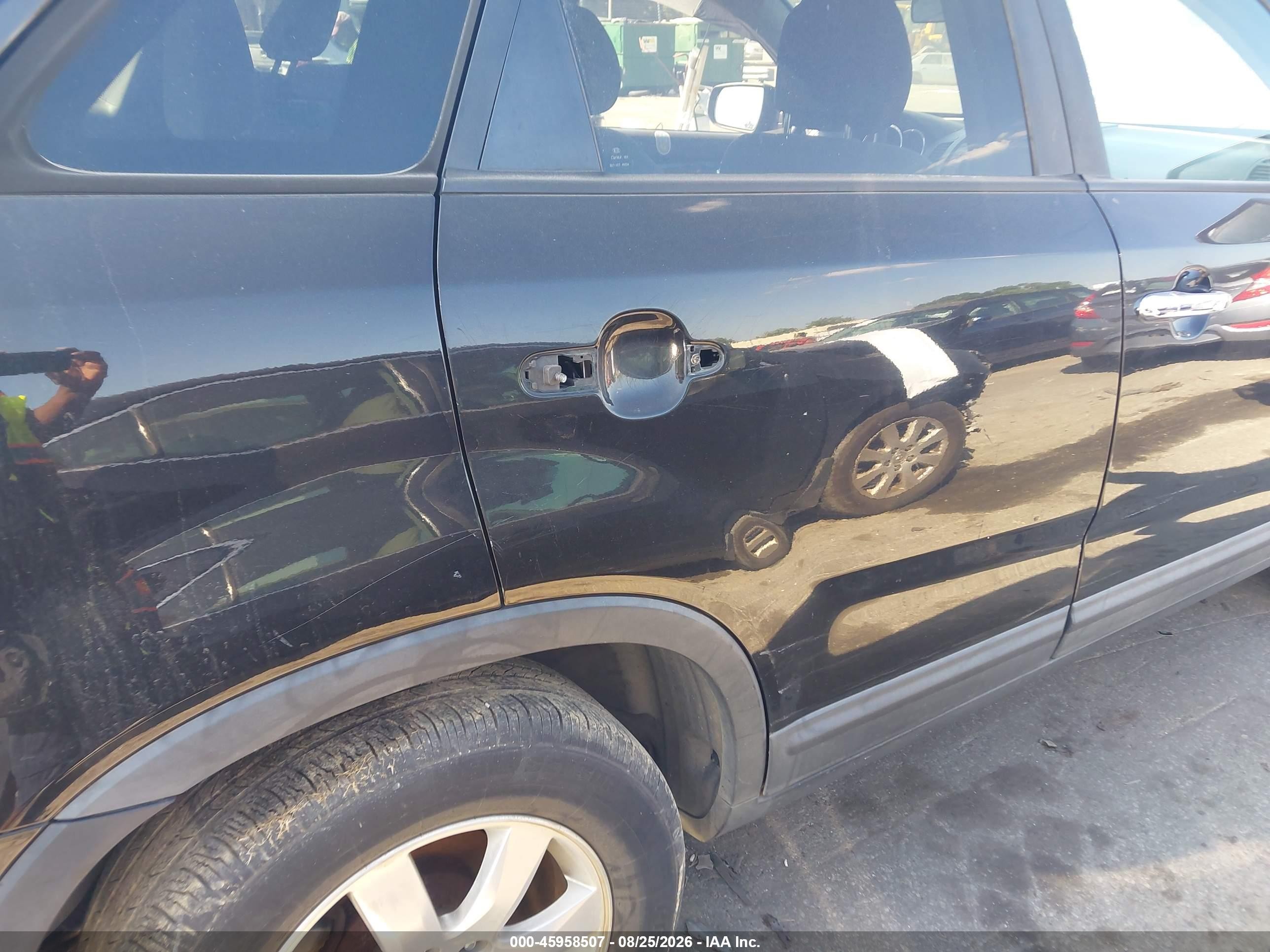 2011 Kia Sorento Lx V6 Черный vin: 5XYKTDA27BG164088