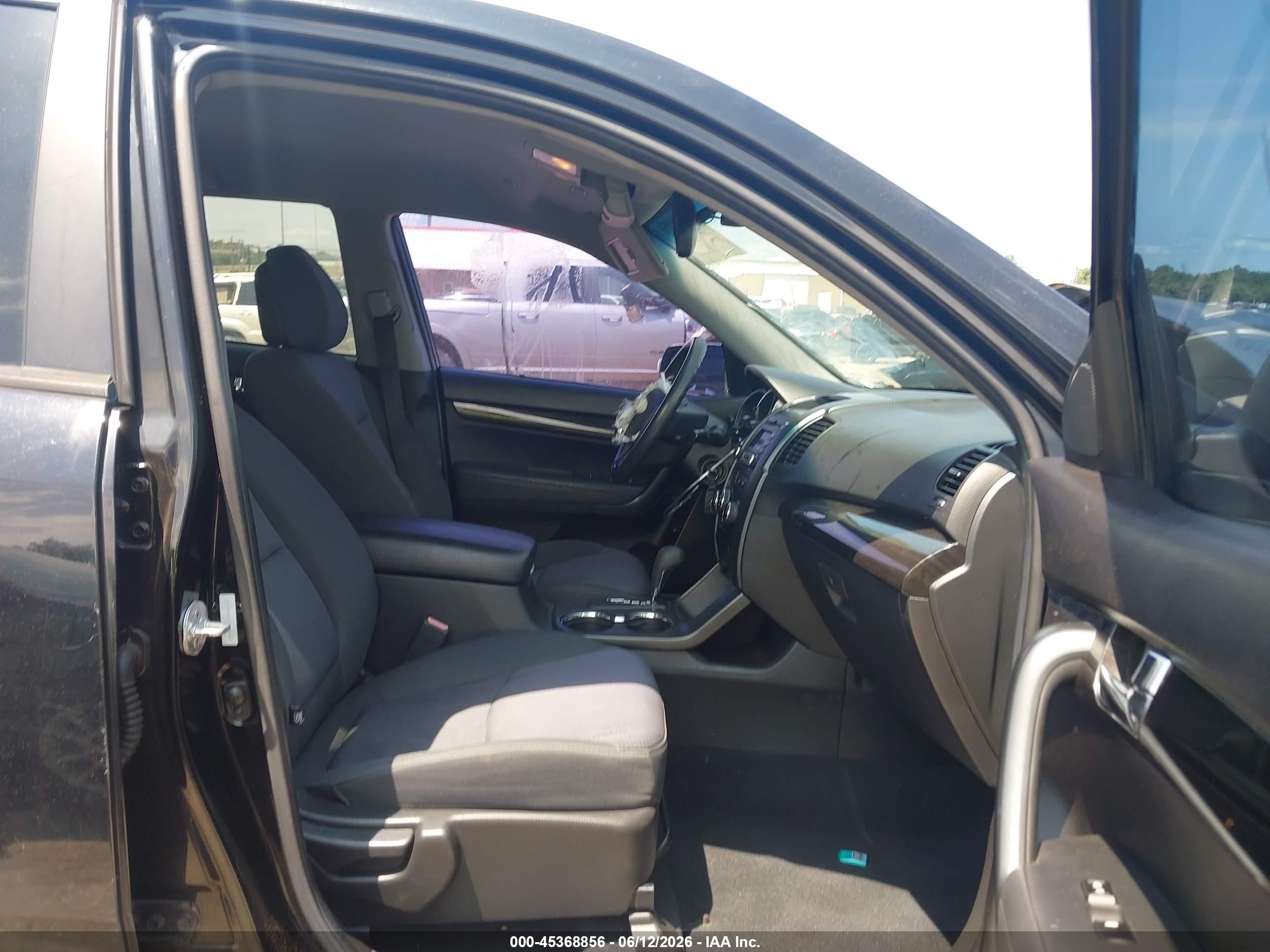 2012 Kia Sorento Lx V6 Black vin: 5XYKTDA27CG234996