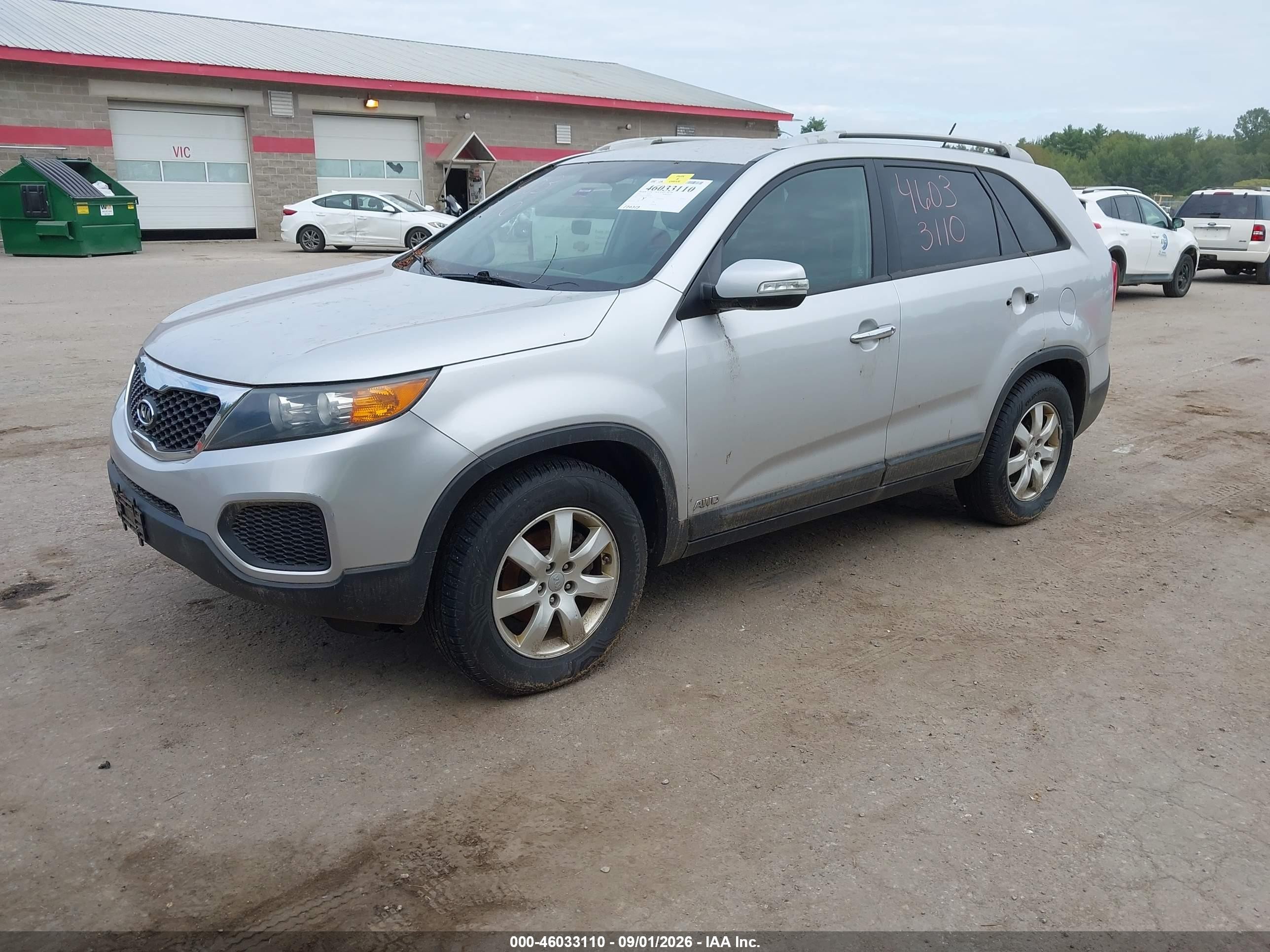 2013 Kia Sorento Lx V6 Серебряный vin: 5XYKTDA27DG309780