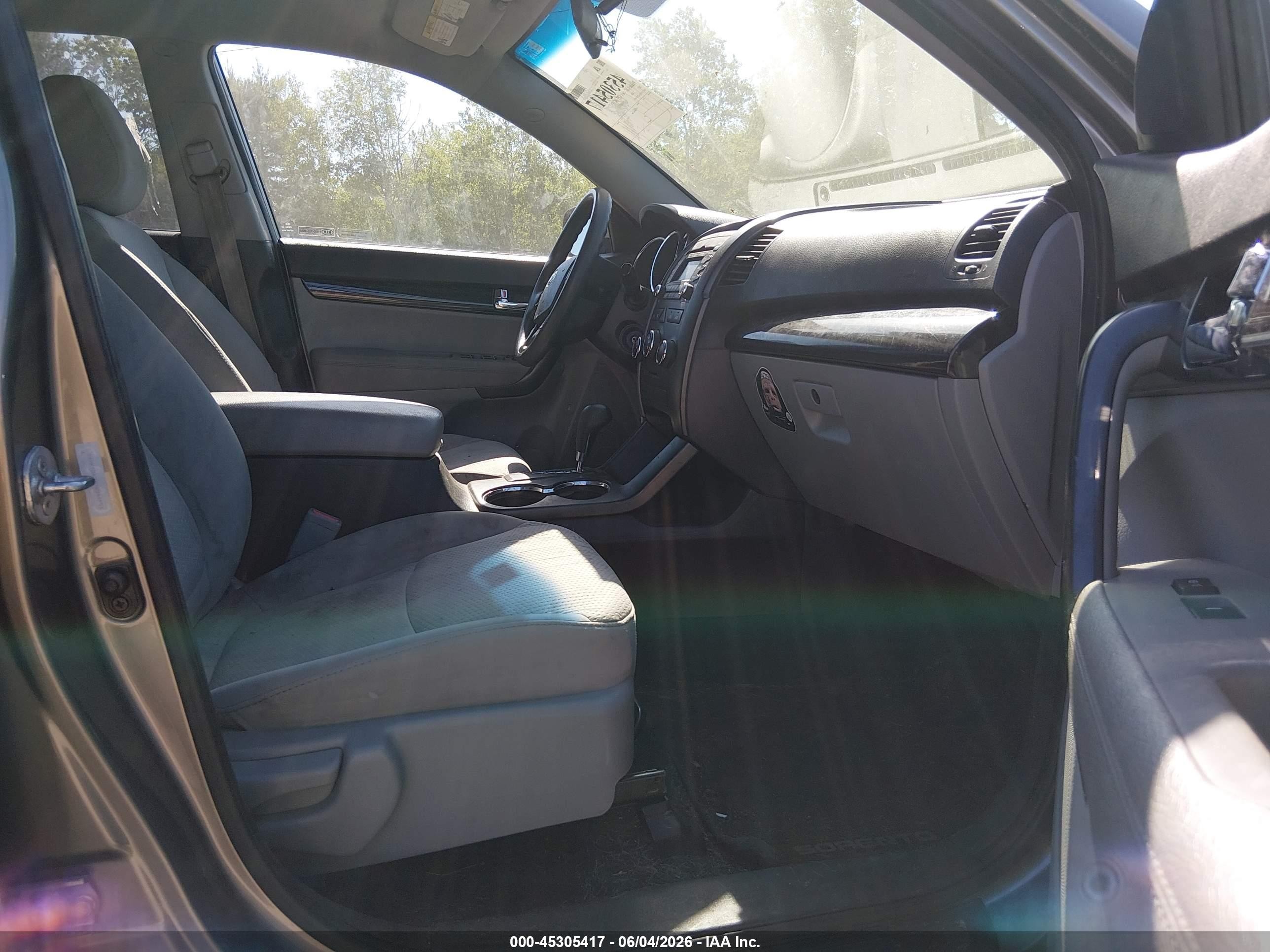 2013 Kia Sorento Lx V6 Gray vin: 5XYKTDA27DG344951