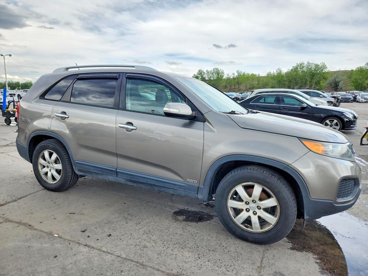 2013 Kia Sorento Lx Gray vin: 5XYKTDA27DG346487