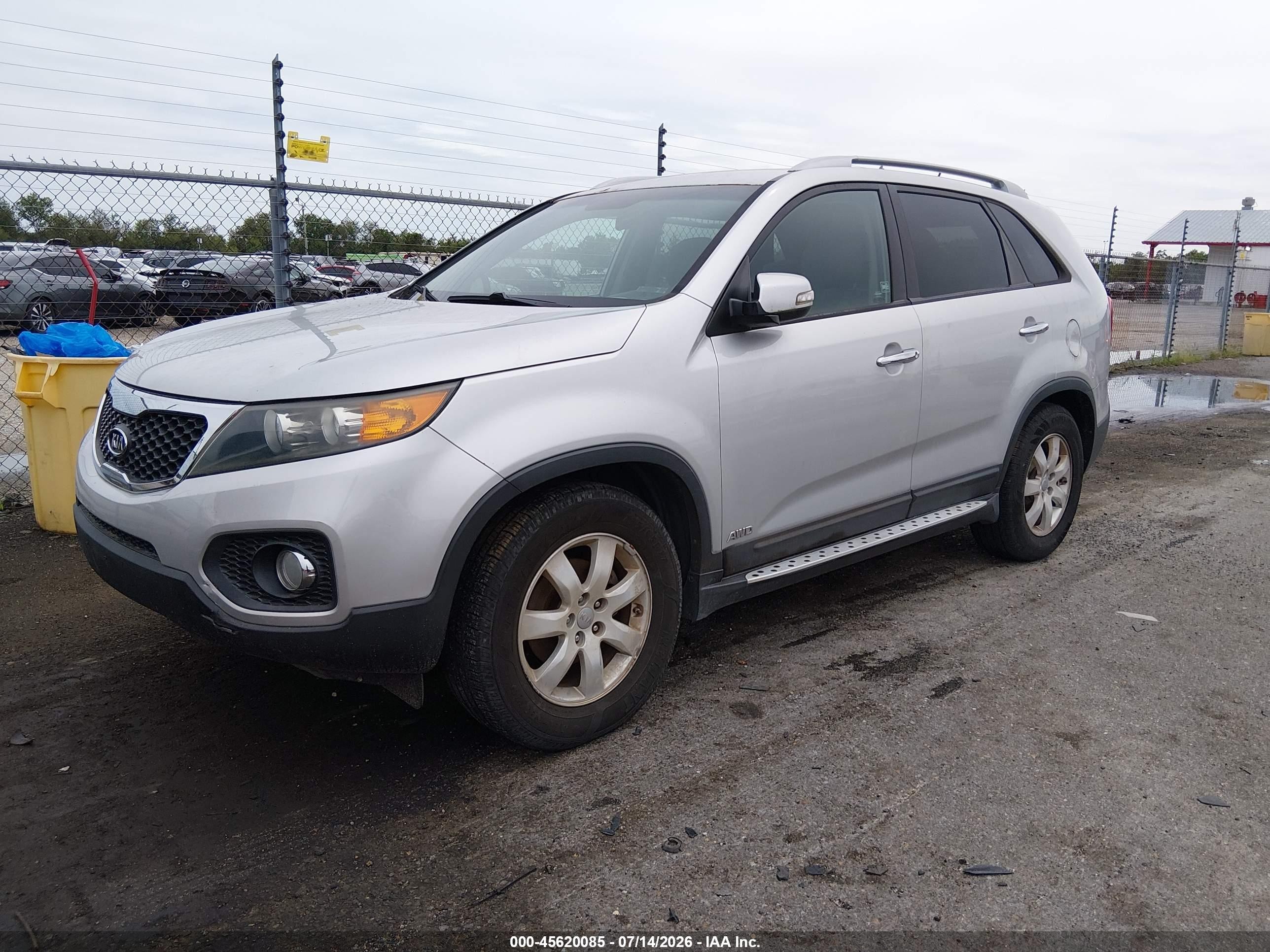 2013 Kia Sorento Lx V6 Silver vin: 5XYKTDA27DG374483