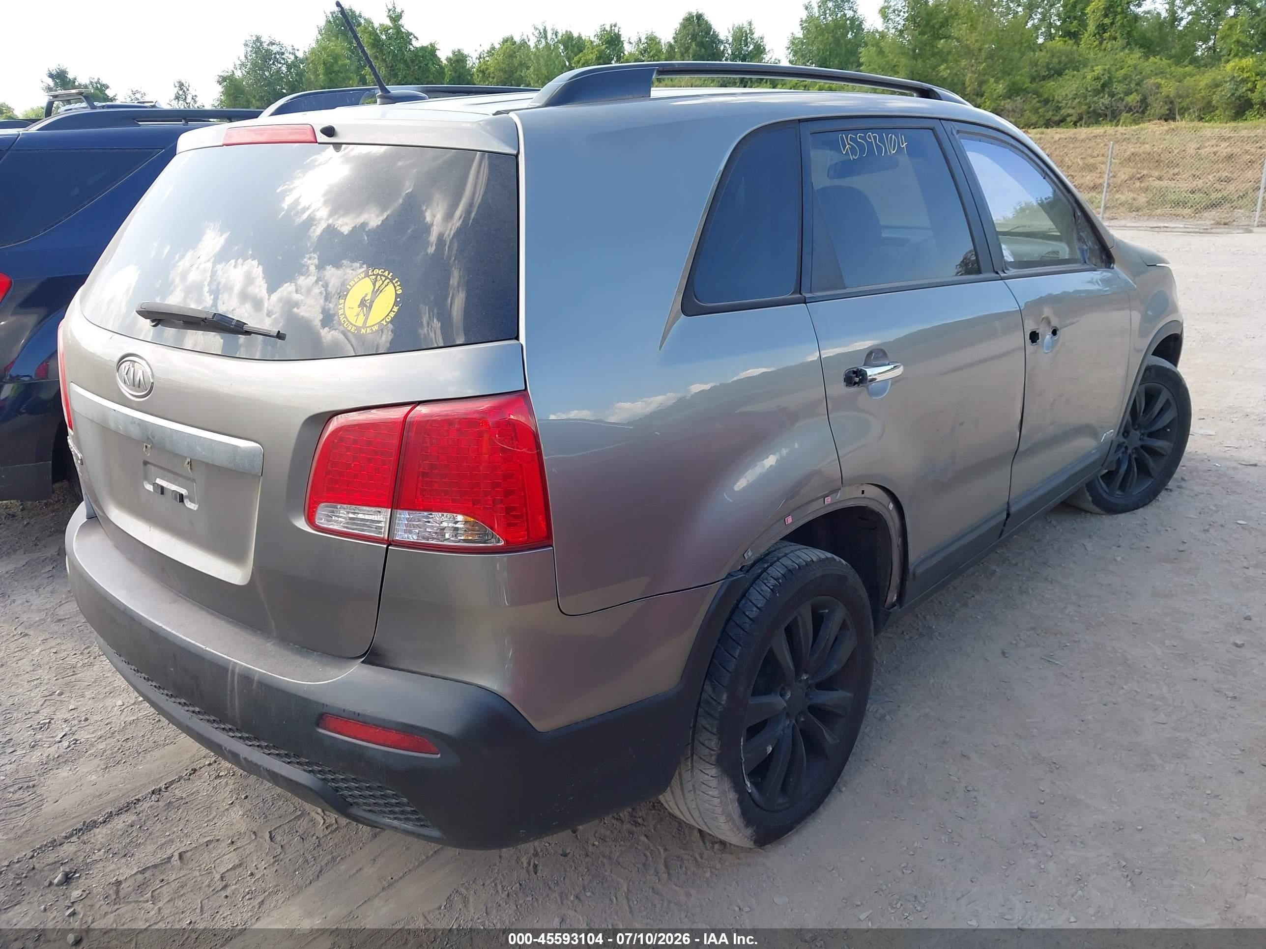2011 Kia Sorento Lx V6 Gray vin: 5XYKTDA28BG107205