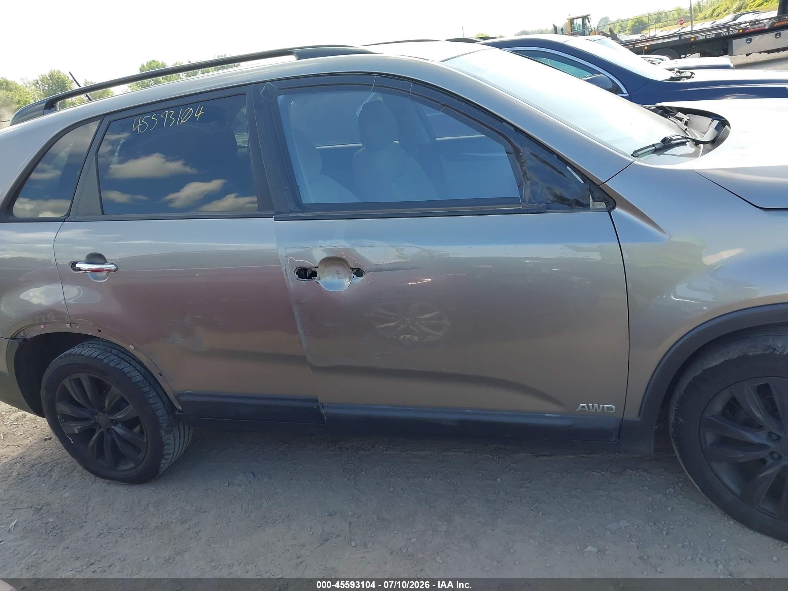 2011 Kia Sorento Lx V6 Gray vin: 5XYKTDA28BG107205