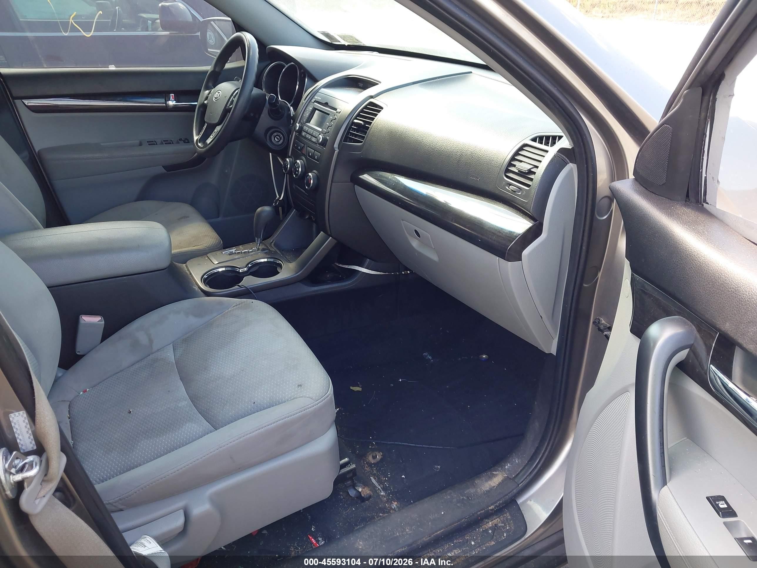 2011 Kia Sorento Lx V6 Gray vin: 5XYKTDA28BG107205