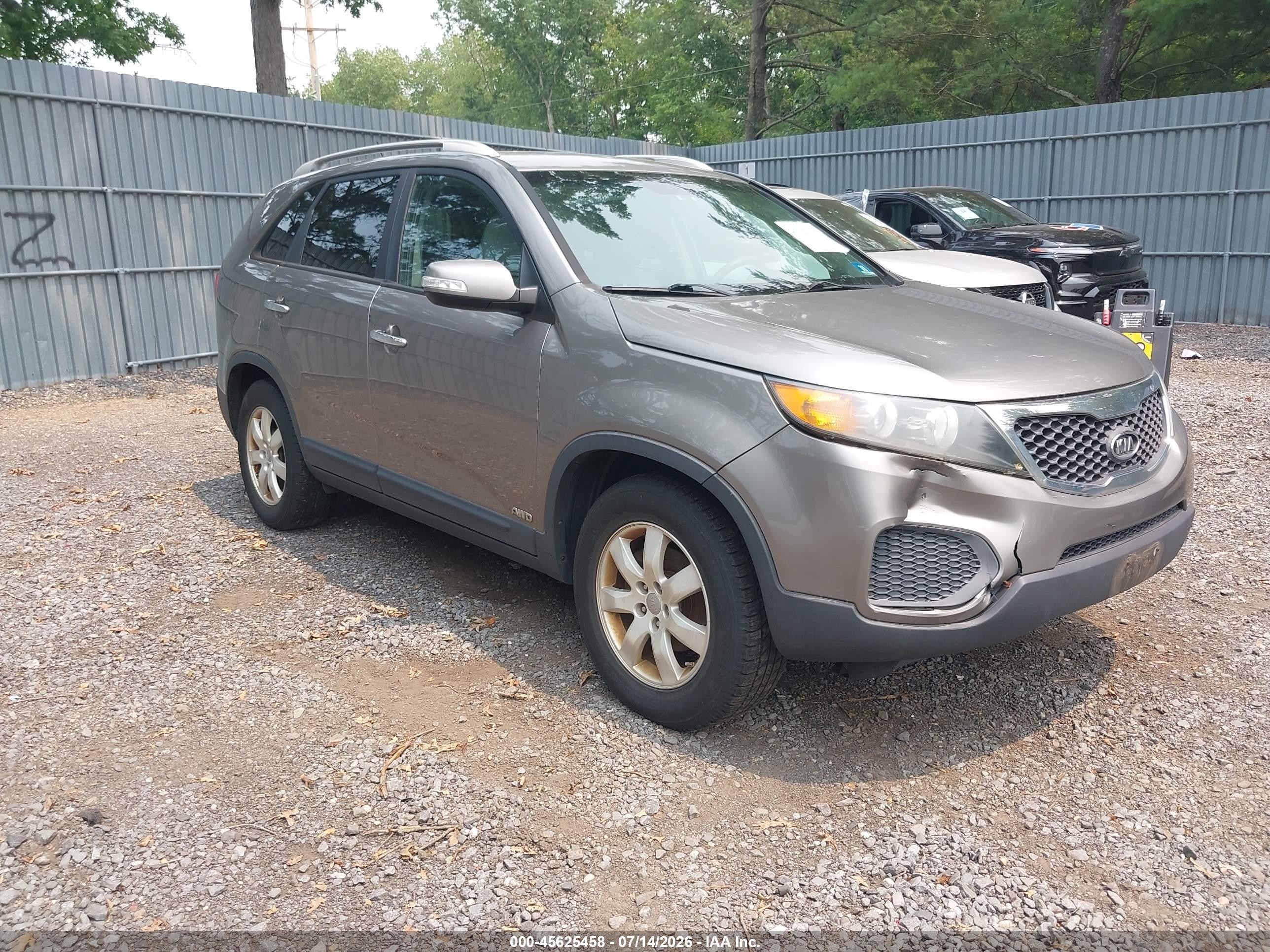 2012 Kia Sorento Lx V6 Silver vin: 5XYKTDA28CG277520