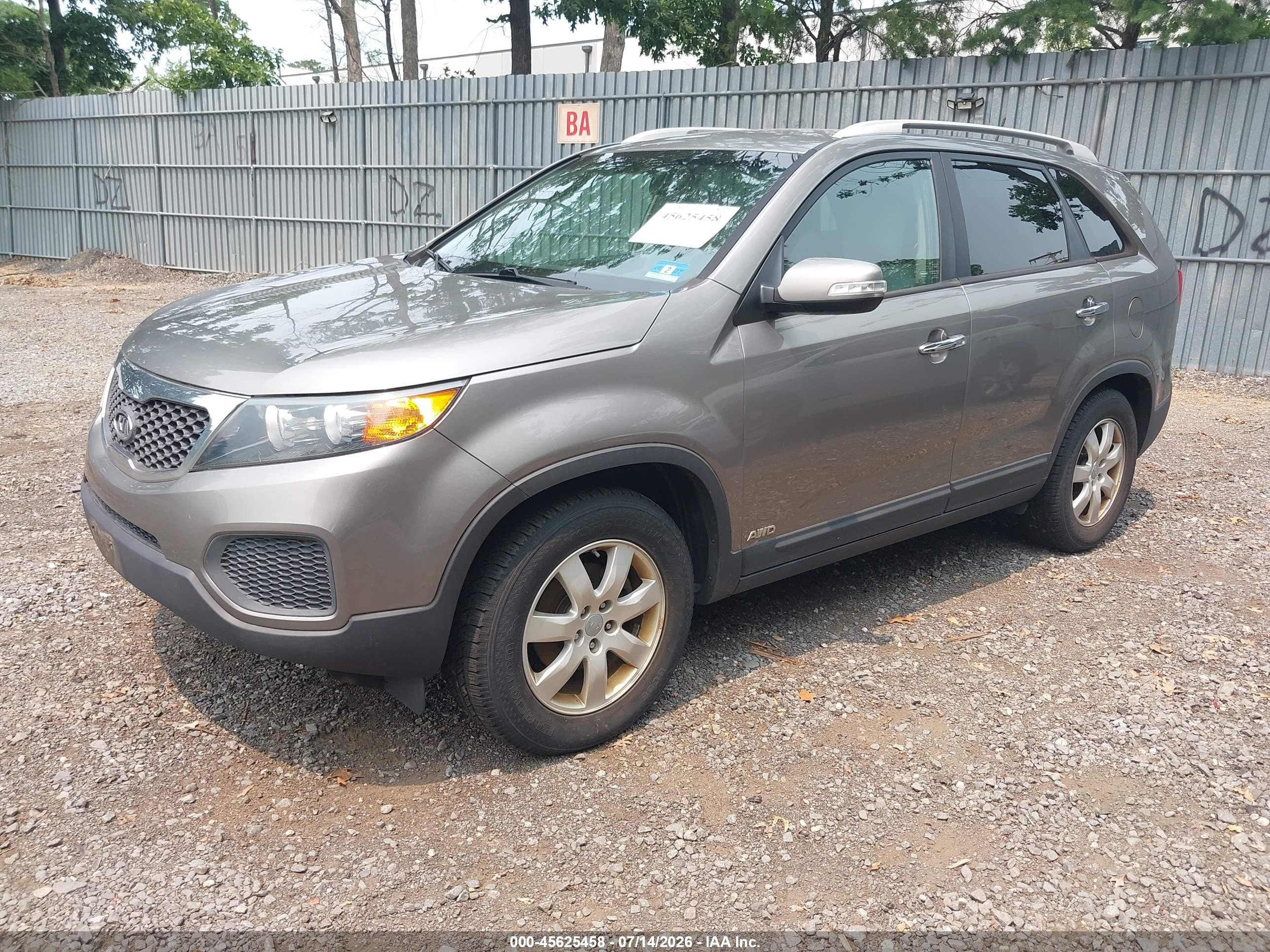 2012 Kia Sorento Lx V6 Серебряный vin: 5XYKTDA28CG277520