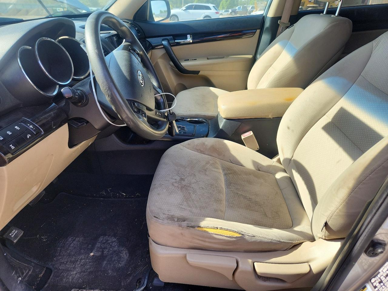 2013 Kia Sorento Lx Tan vin: 5XYKTDA28DG347681