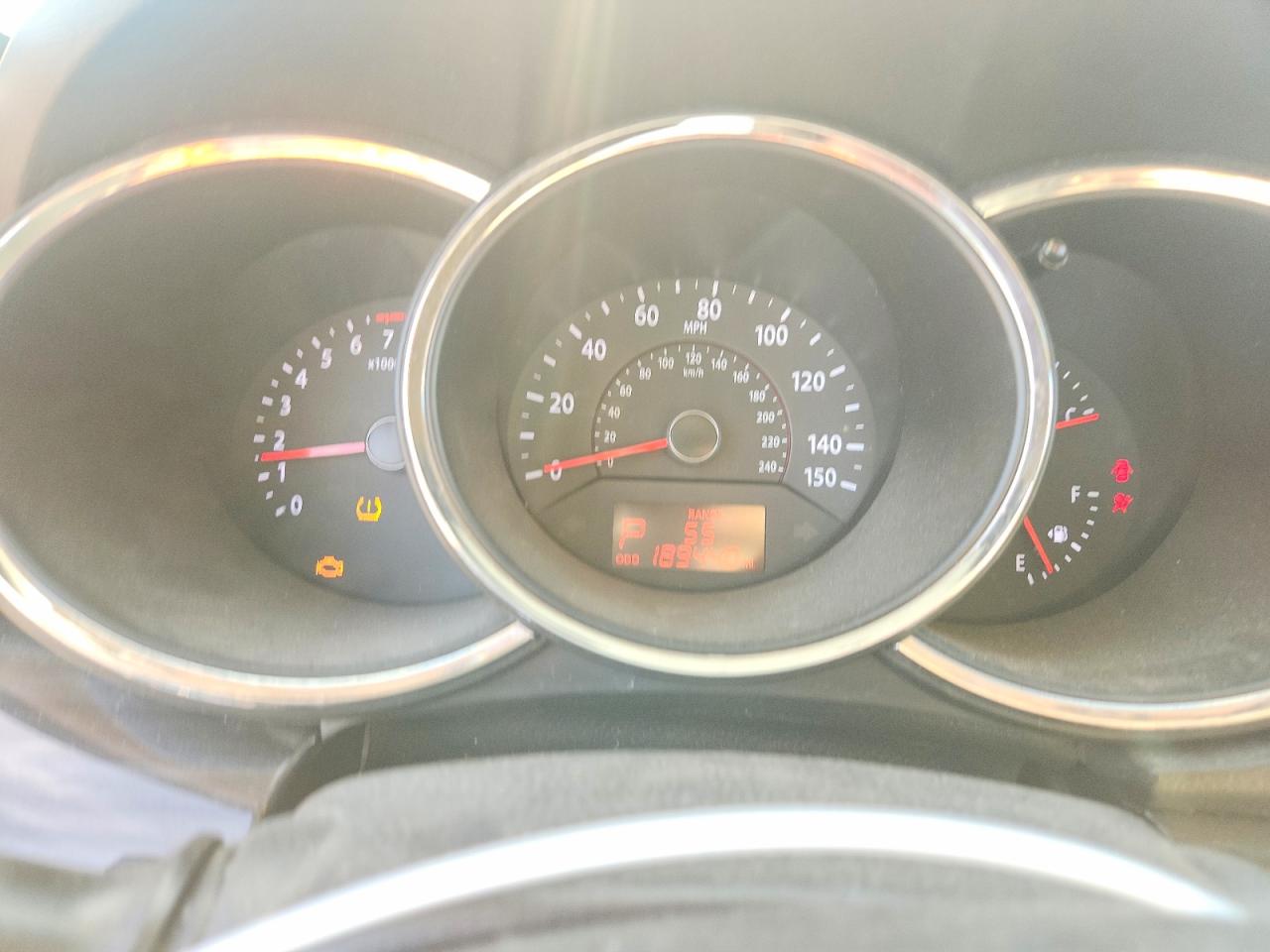 2013 Kia Sorento Lx Tan vin: 5XYKTDA28DG347681