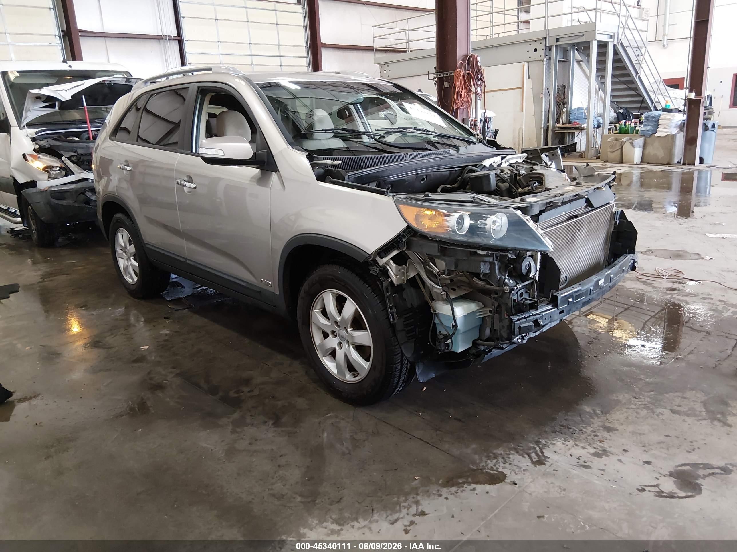 2013 Kia Sorento Lx V6 Gold vin: 5XYKTDA28DG412111