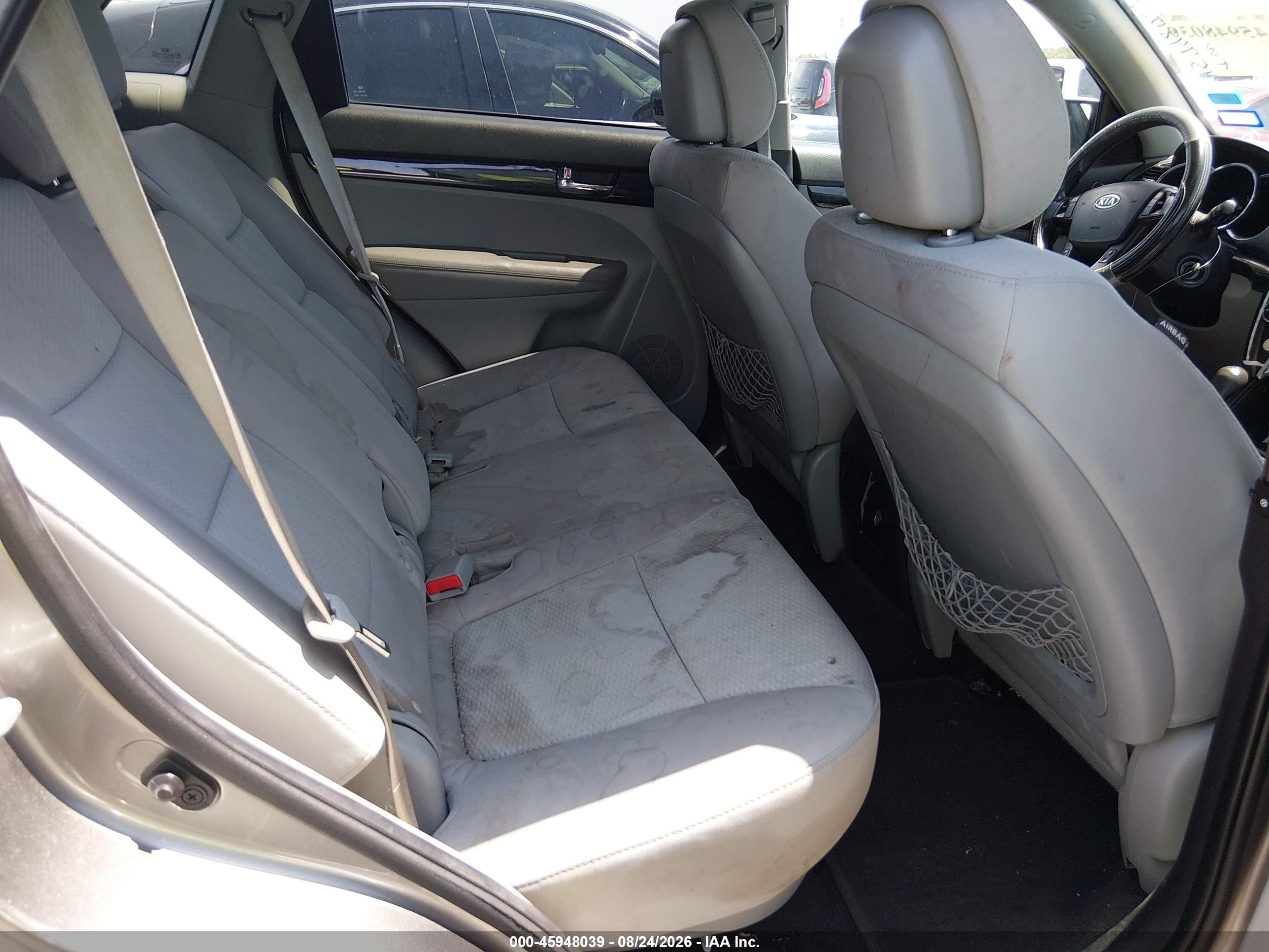 2012 Kia Sorento Lx V6 Gray vin: 5XYKTDA29CG235146