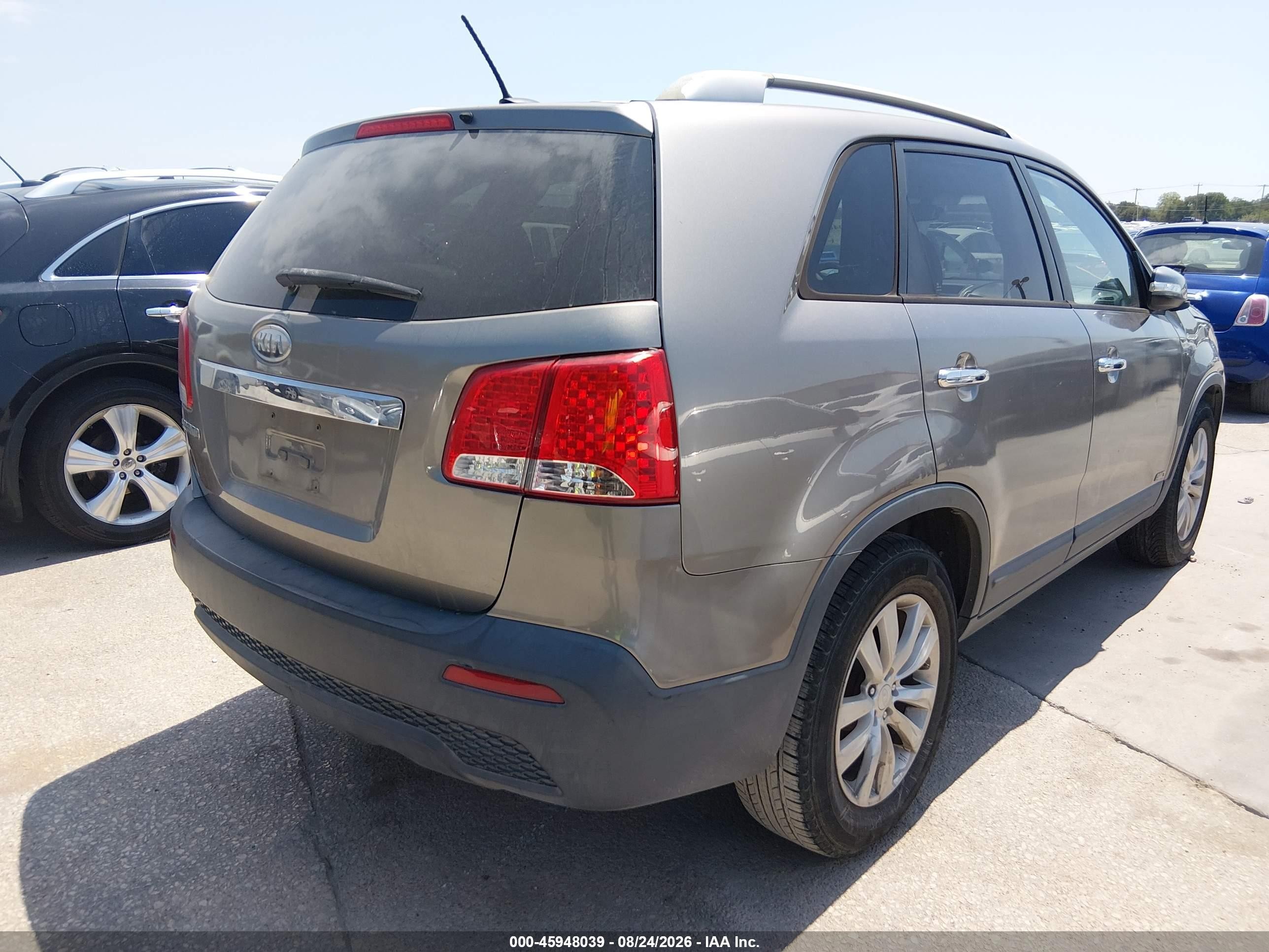 2012 Kia Sorento Lx V6 Gray vin: 5XYKTDA29CG235146