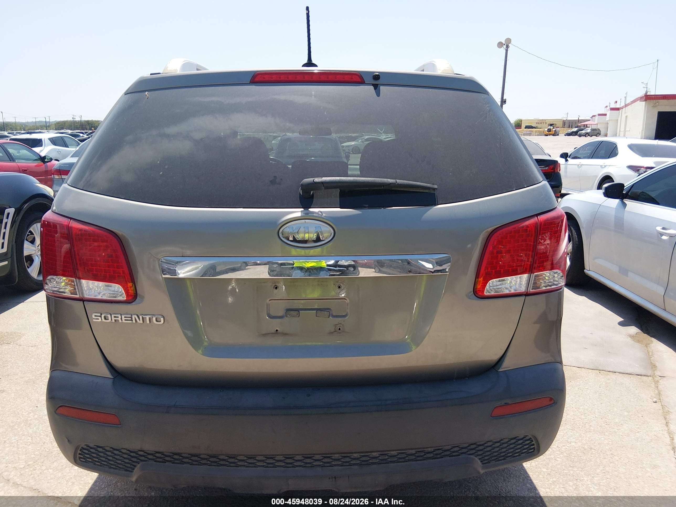 2012 Kia Sorento Lx V6 Gray vin: 5XYKTDA29CG235146