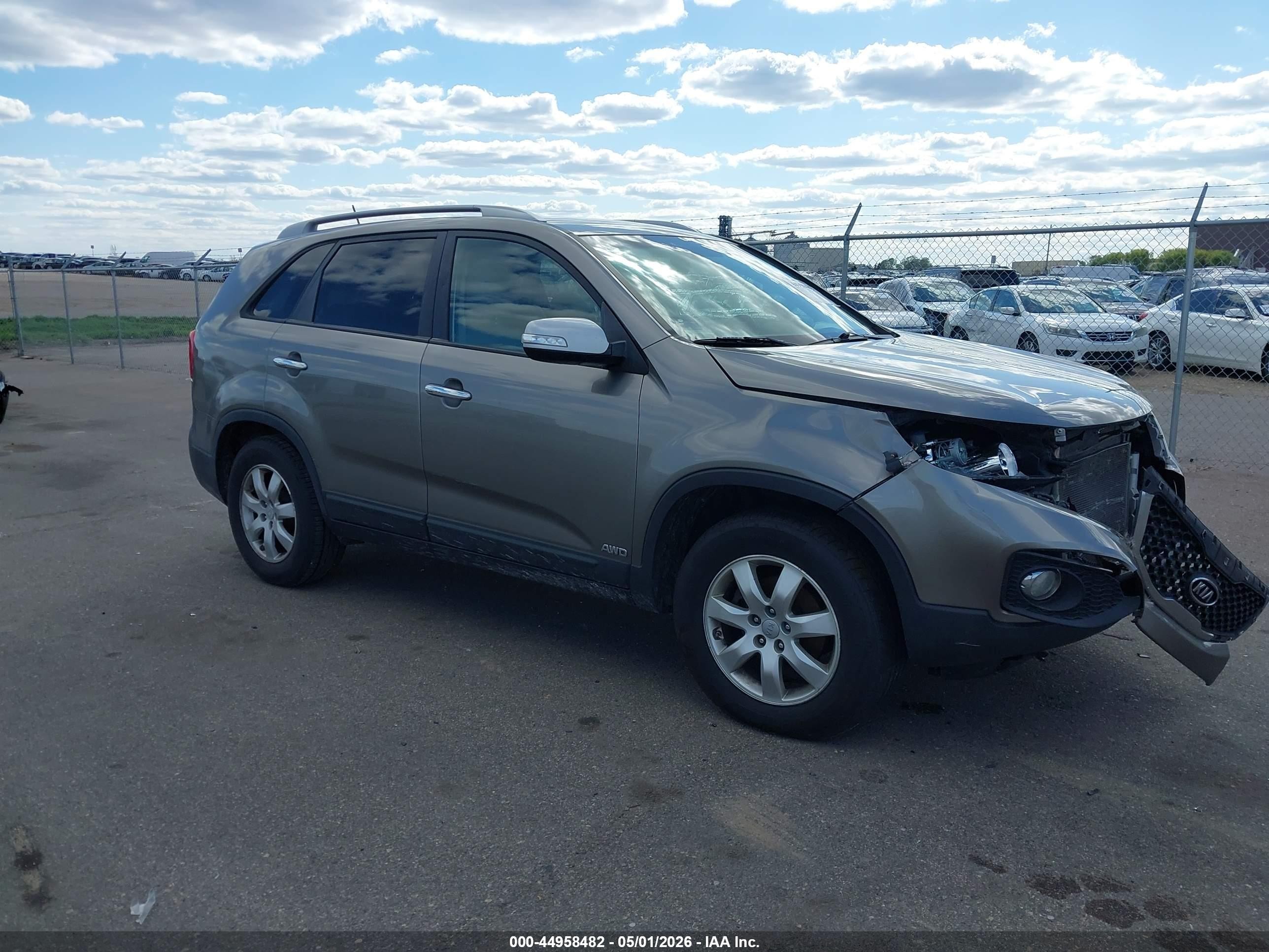 2013 Kia Sorento Lx V6 Gray vin: 5XYKTDA29DG310882